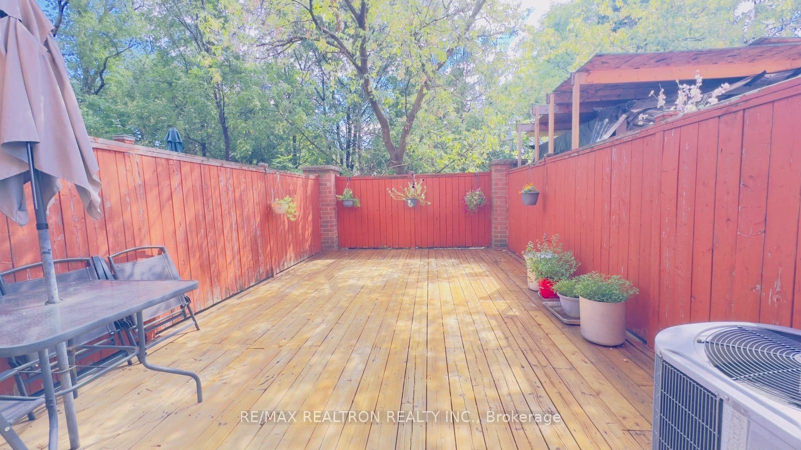 Photo 19 of 17D Hobden Place, Etobicoke, Willowridge-Martingrove-Richview — HOMEH