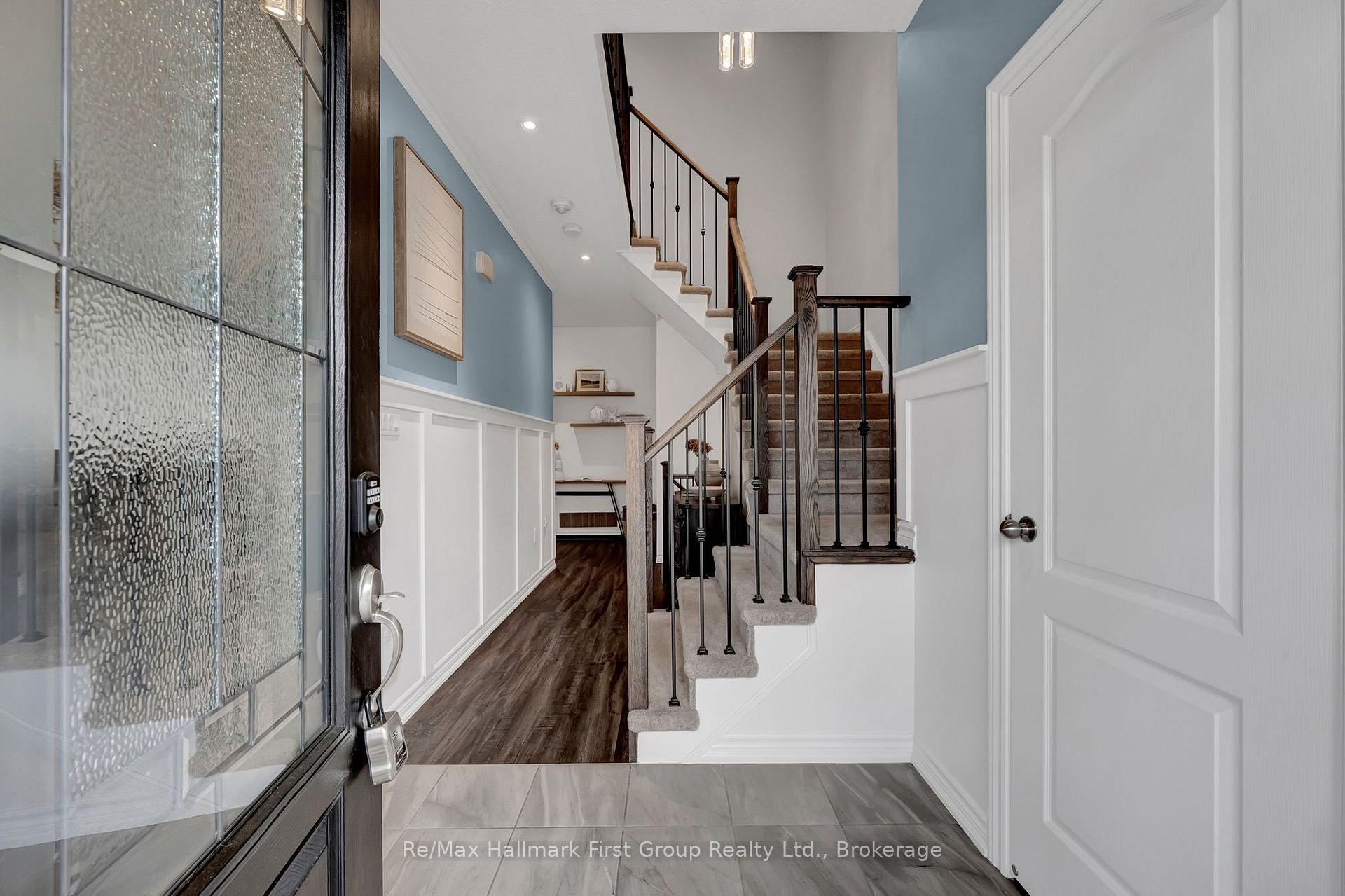 Photo 2 of 112 Roy Nichols Drive, Clarington, Courtice — HOMEH