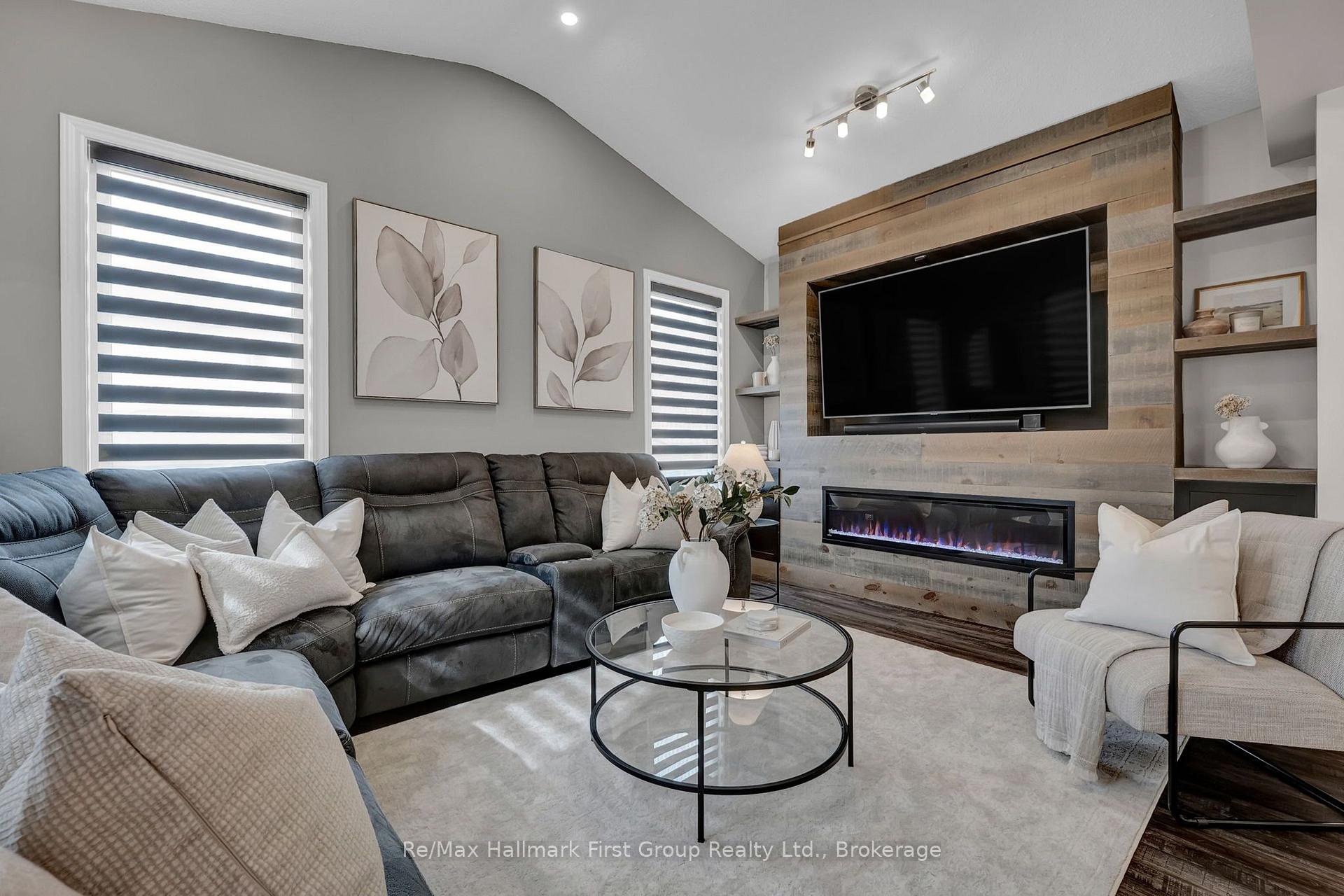 Photo 9 of 112 Roy Nichols Drive, Clarington, Courtice — HOMEH