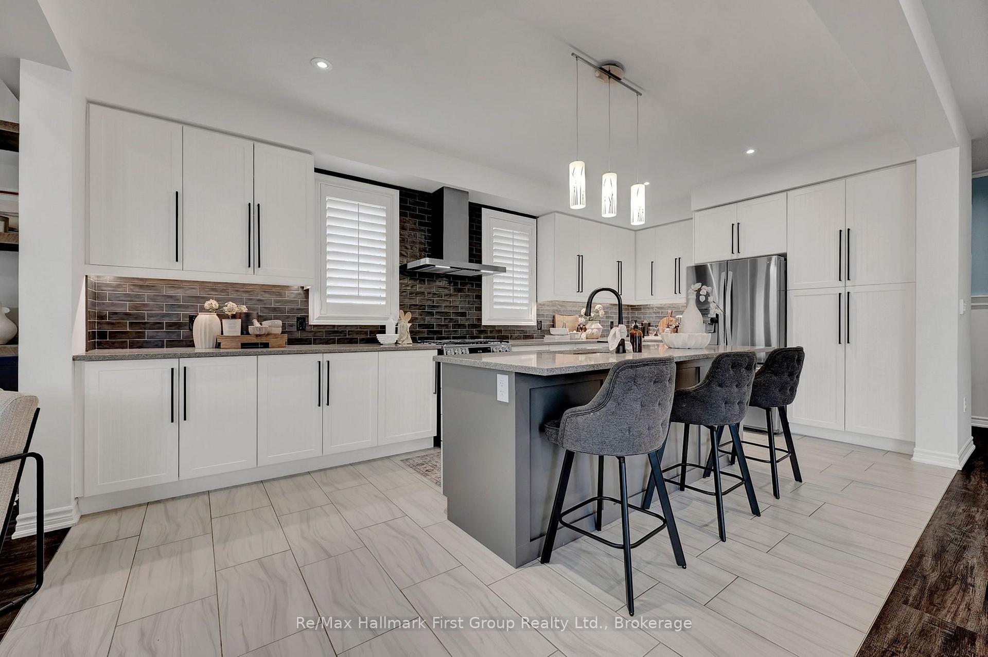 Photo 22 of 112 Roy Nichols Drive, Clarington, Courtice — HOMEH