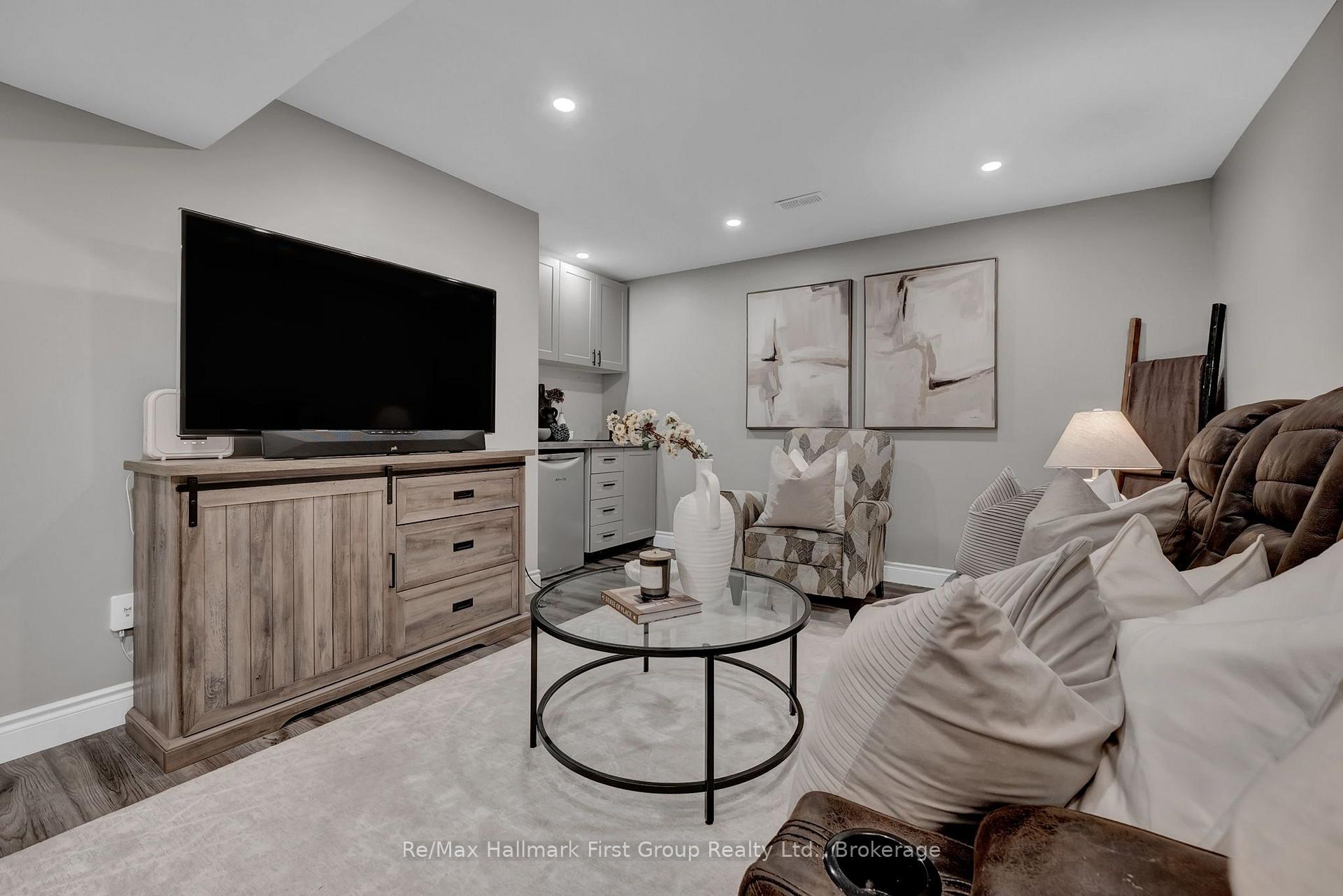 Photo 57 of 112 Roy Nichols Drive, Clarington, Courtice — HOMEH