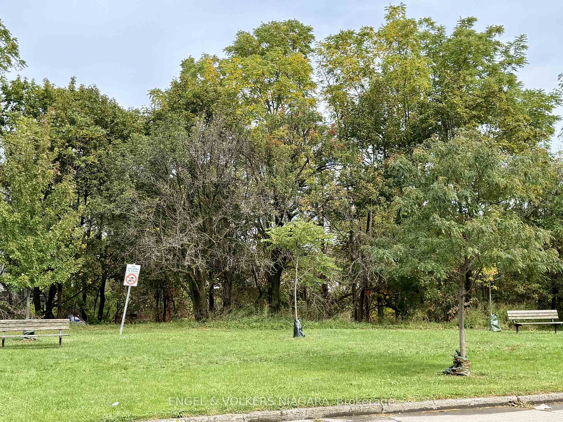 Photo 21 of 6 Glen Avenue, St. Catharines, Western Hill — HOMEH