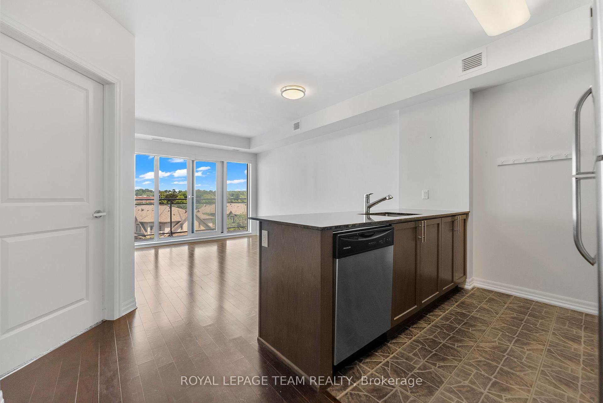 Photo 14 of Unit 506, 90 Landry Street, Ottawa, Vanier — HOMEH
