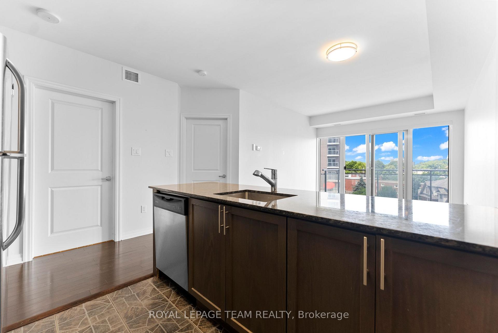 Photo 15 of Unit 506, 90 Landry Street, Ottawa, Vanier — HOMEH