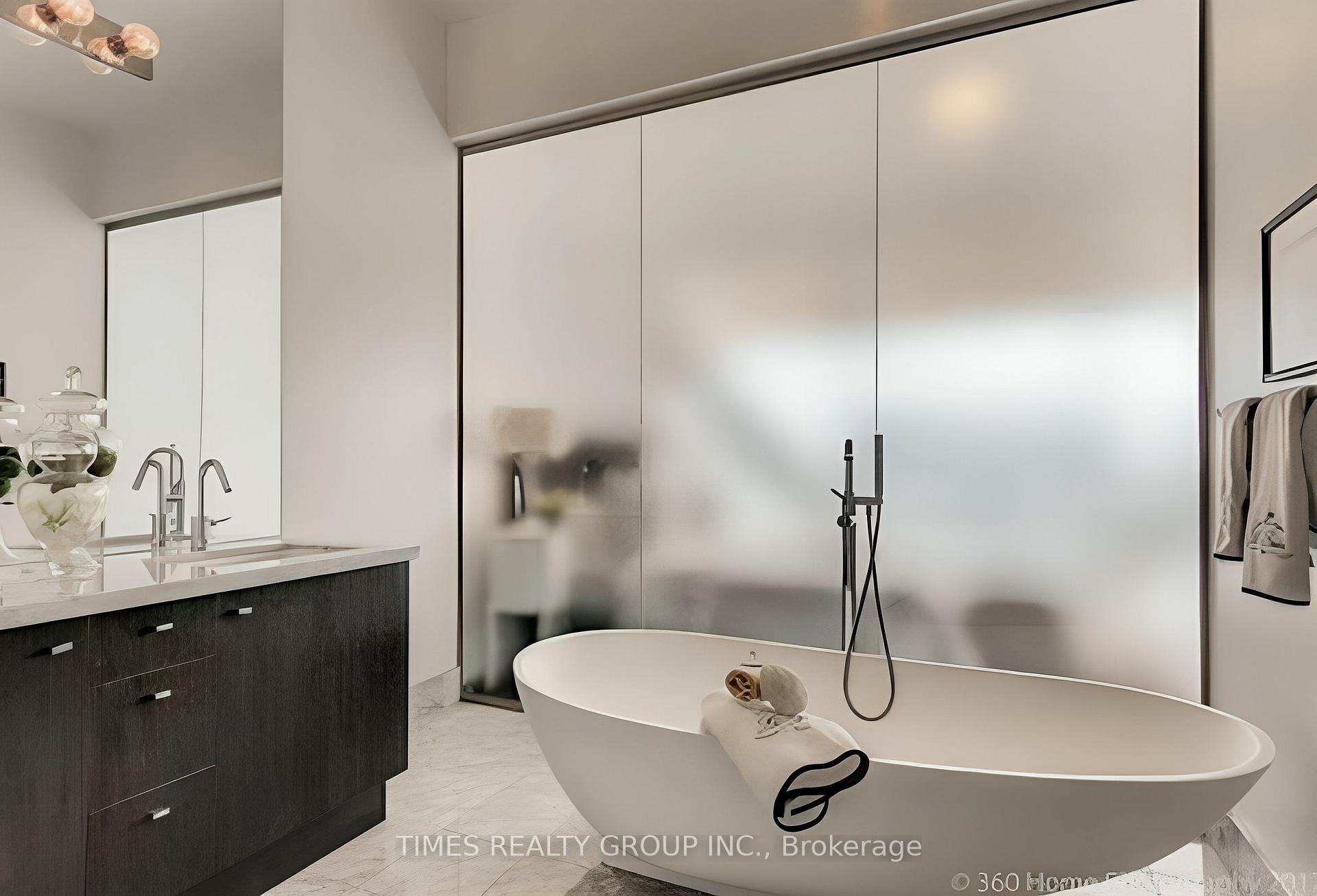Photo 10 of Unit PH1302, 39 Queens Quay E. Street E, Toronto, Waterfront Communities — HOMEH