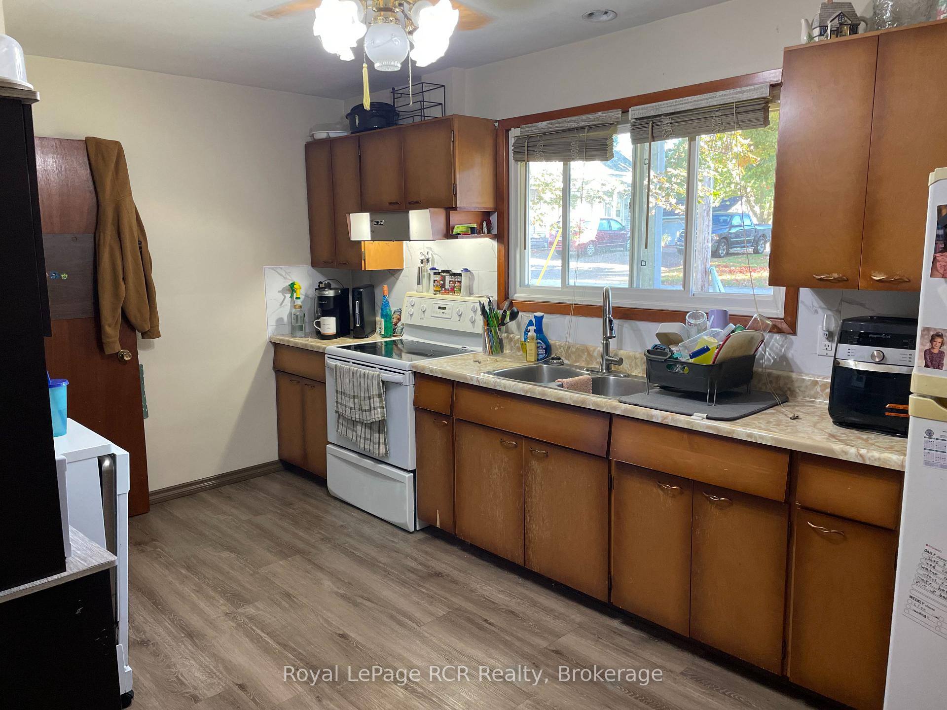 Photo 8 of 5 Stinson Street, South Bruce — HOMEH
