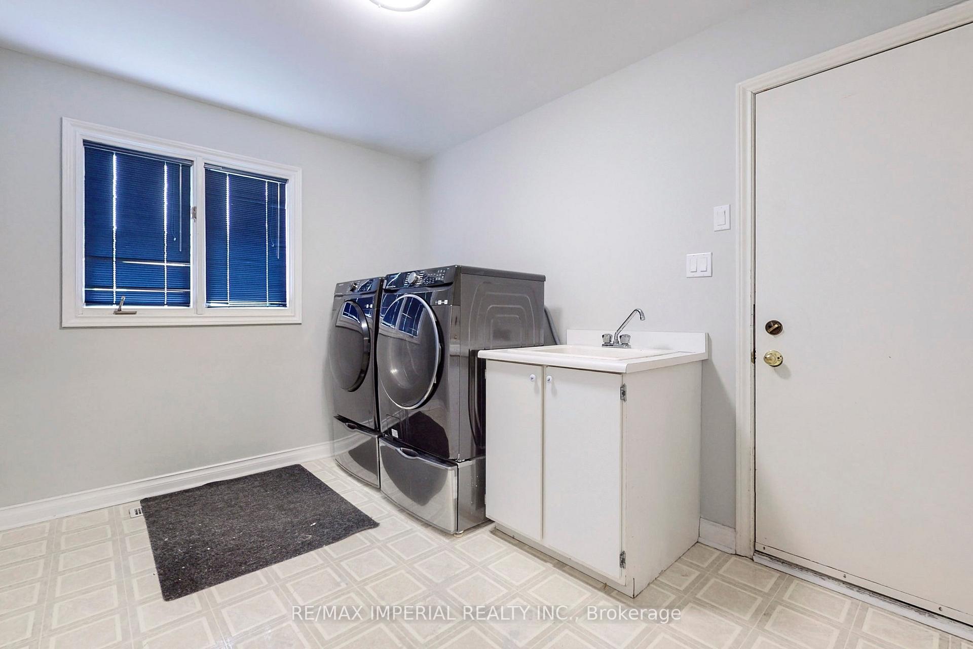 Photo 18 of 2 Craigleith Crescent, Richmond Hill, Oak Ridges Lake Wilcox — HOMEH