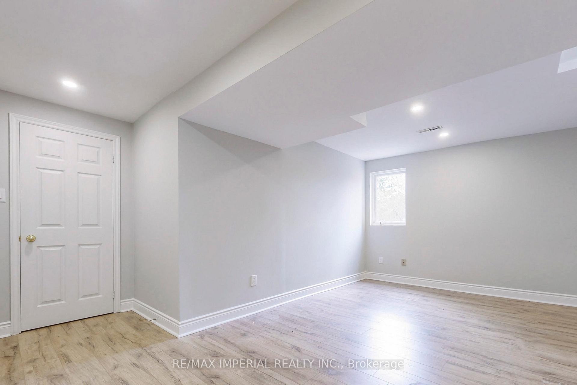 Photo 25 of 2 Craigleith Crescent, Richmond Hill, Oak Ridges Lake Wilcox — HOMEH