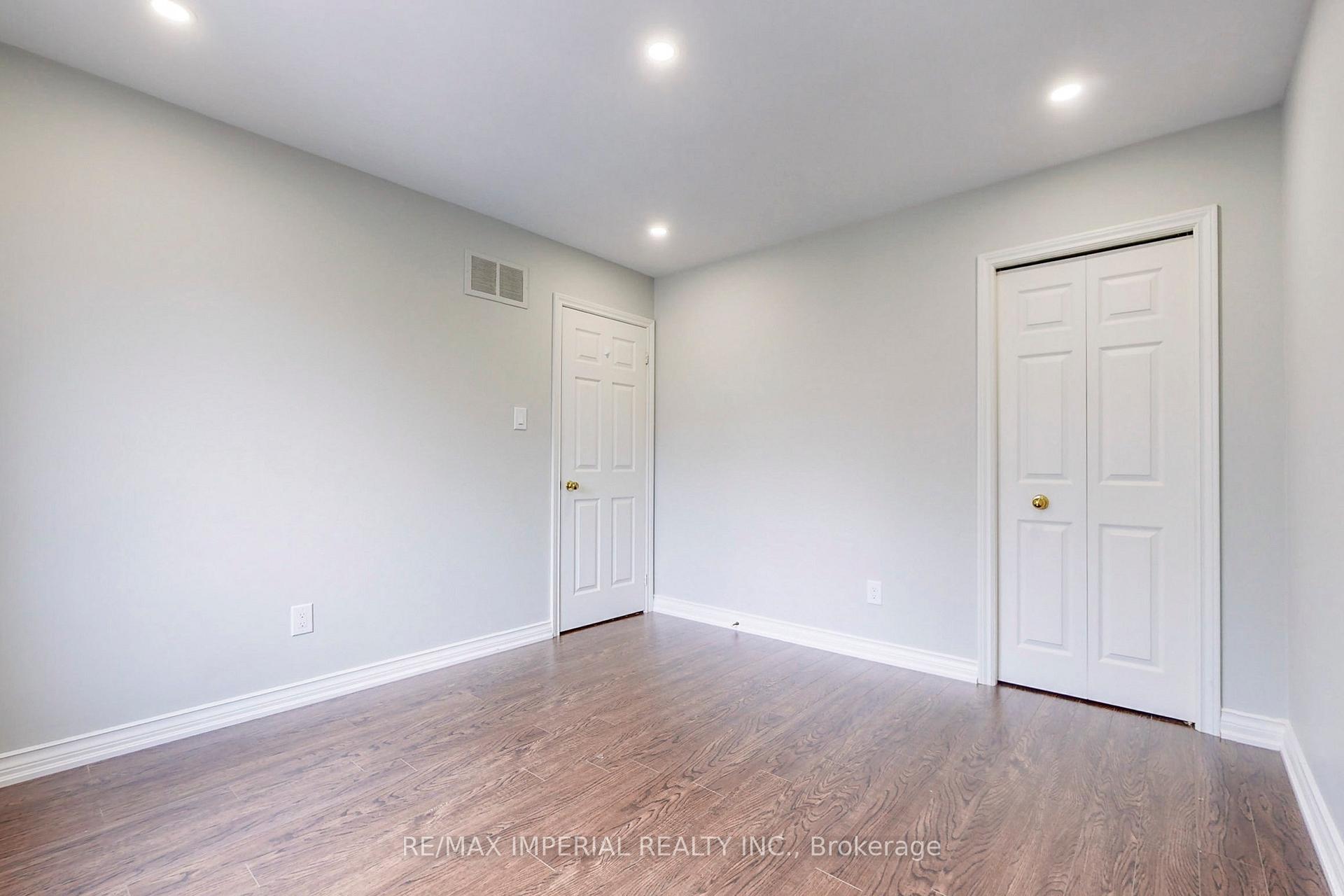 Photo 28 of 2 Craigleith Crescent, Richmond Hill, Oak Ridges Lake Wilcox — HOMEH