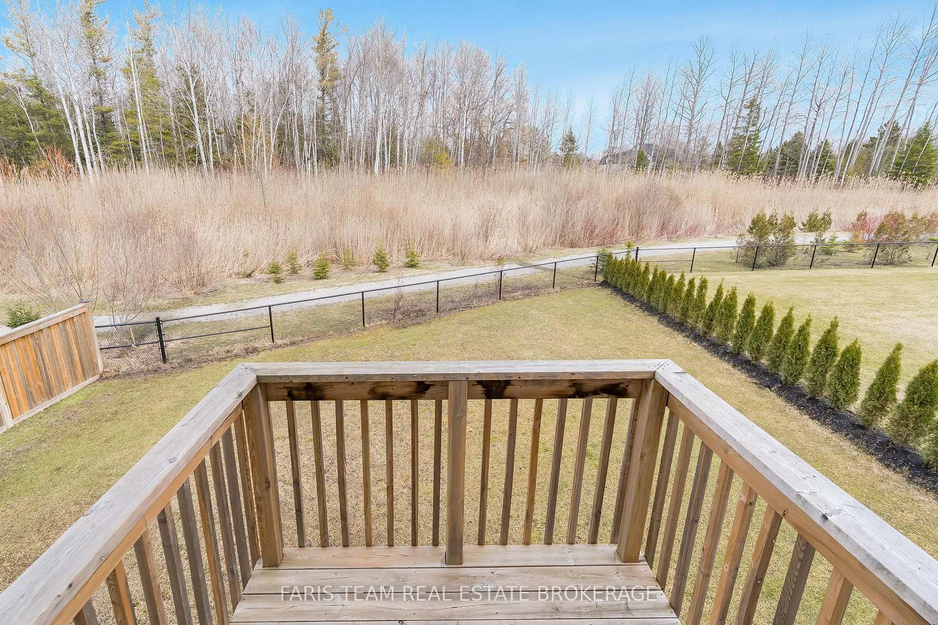 Photo 10 of 33 Pearl Street, Wasaga Beach — HOMEH