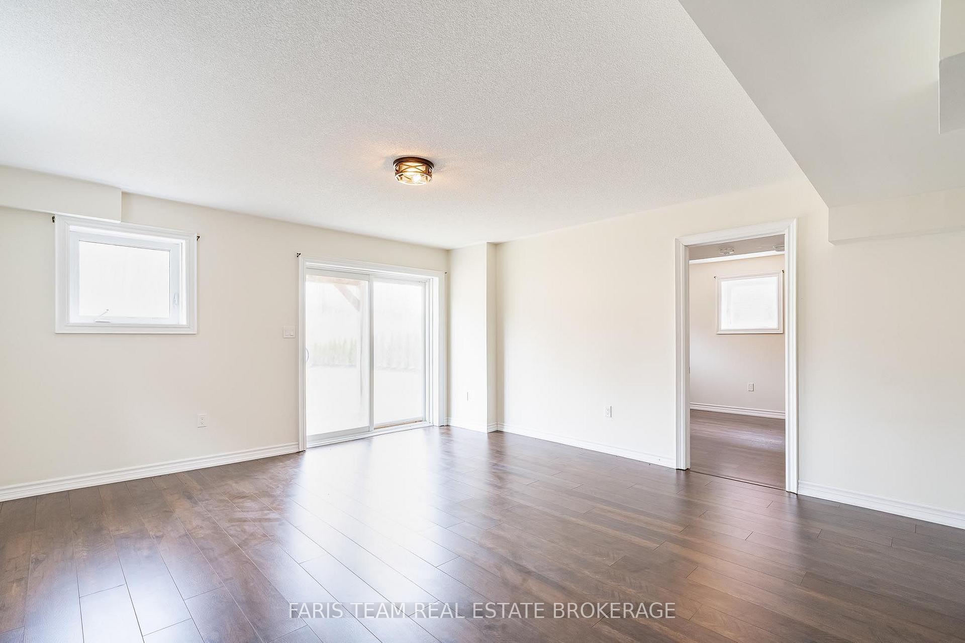 Photo 36 of 33 Pearl Street, Wasaga Beach — HOMEH