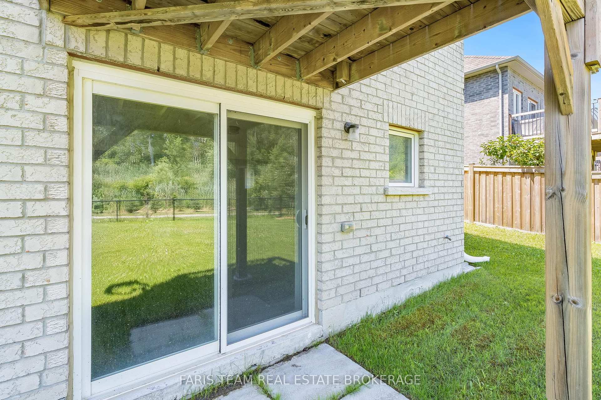 Photo 43 of 33 Pearl Street, Wasaga Beach — HOMEH