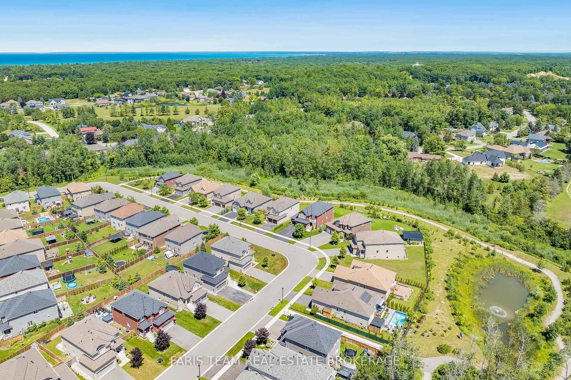 Photo 49 of 33 Pearl Street, Wasaga Beach — HOMEH