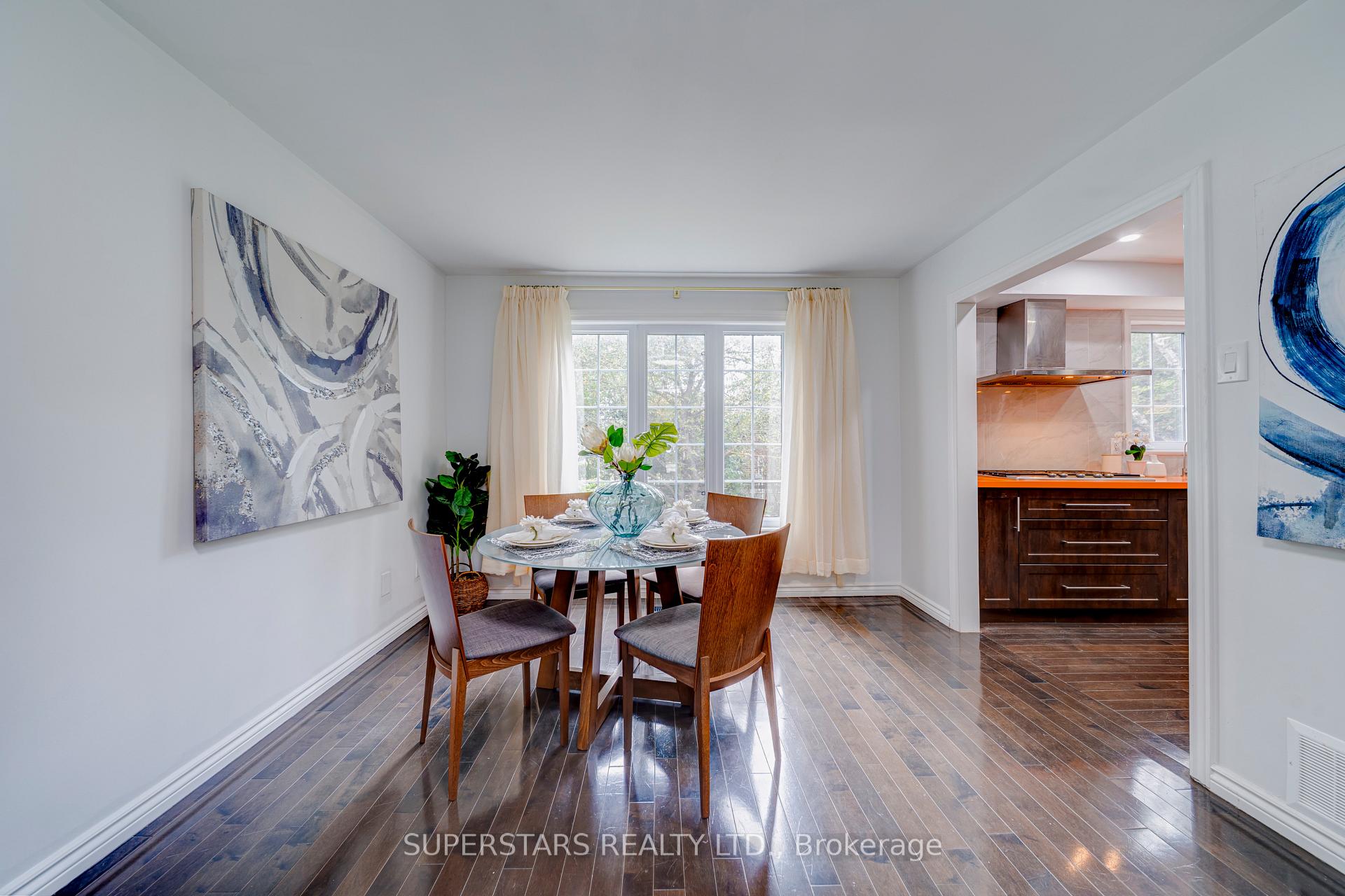 Photo 10 of 38 Sir Galahad Place, Markham, Markham Village — HOMEH