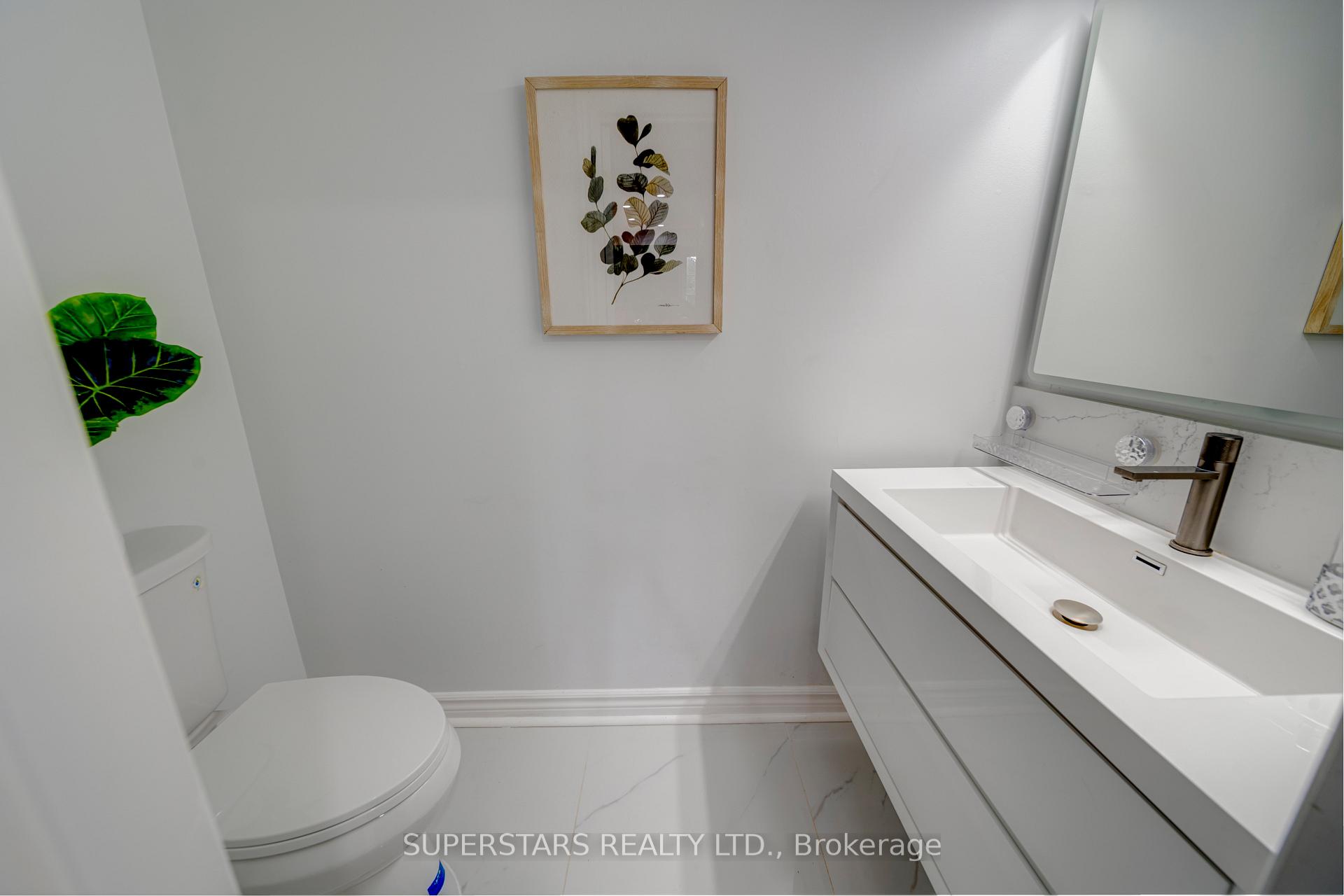 Photo 13 of 38 Sir Galahad Place, Markham, Markham Village — HOMEH