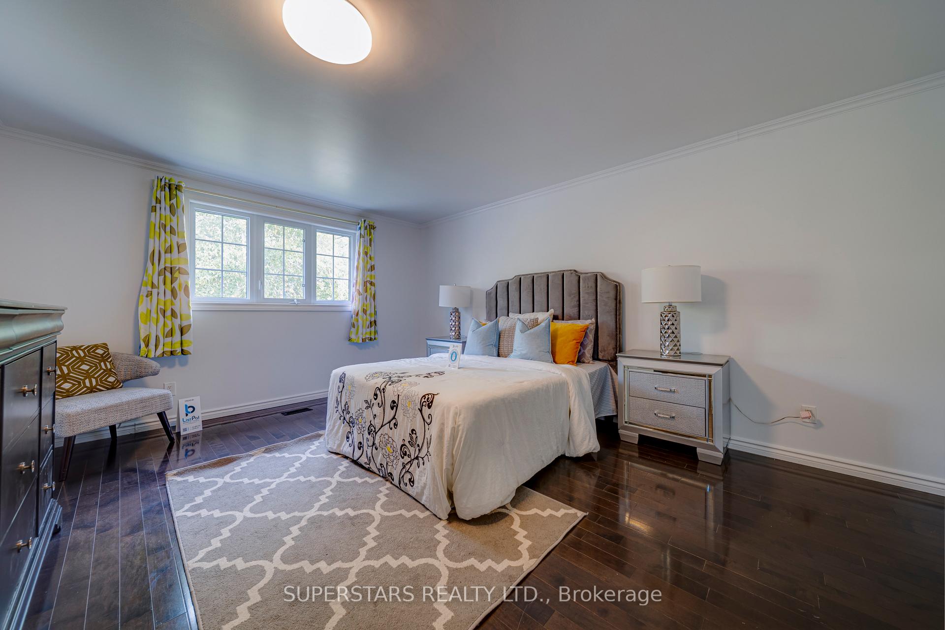 Photo 18 of 38 Sir Galahad Place, Markham, Markham Village — HOMEH