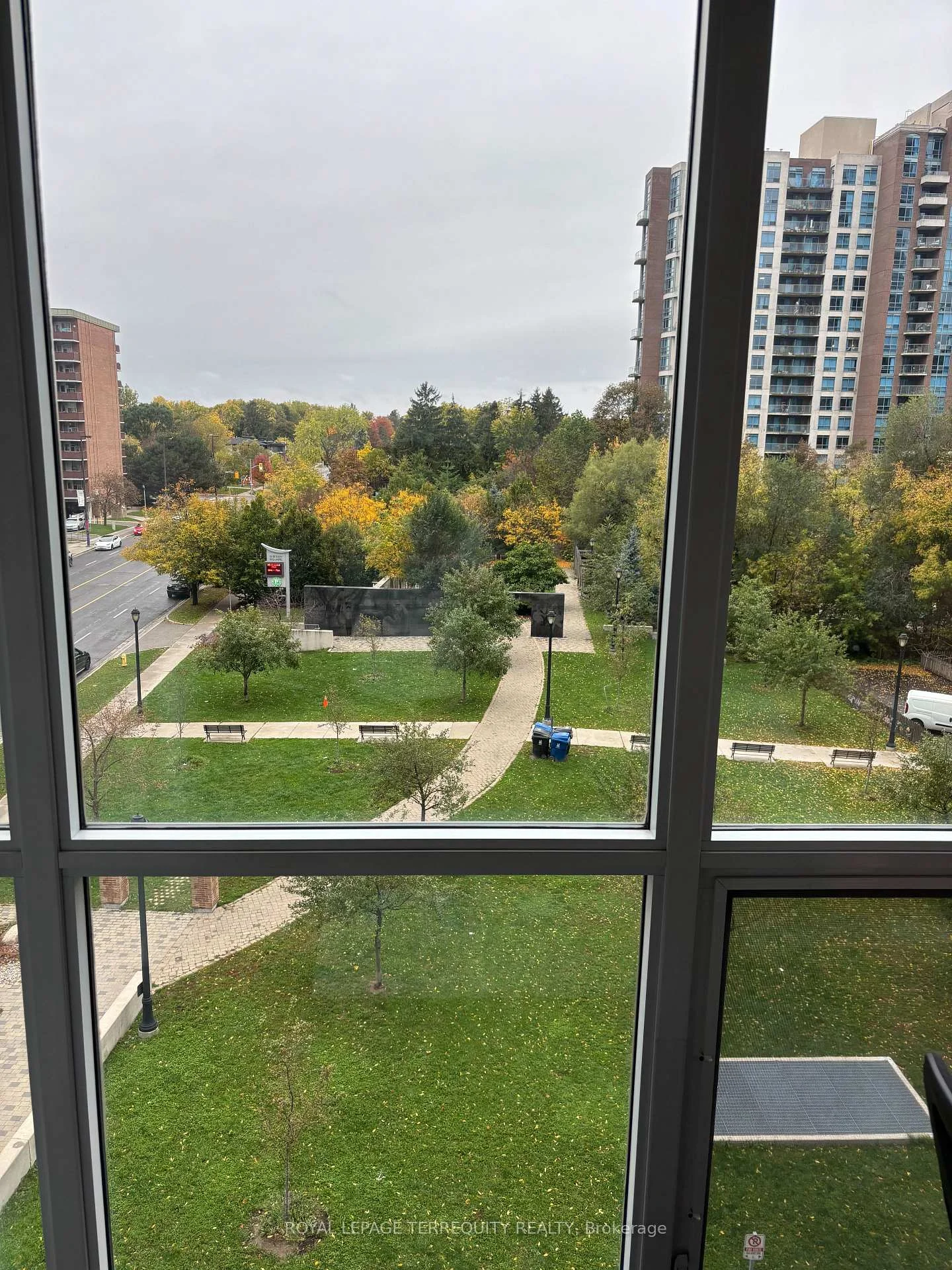 Photo 13 of Unit 216, 5162 Yonge Street, North York, Willowdale West — HOMEH