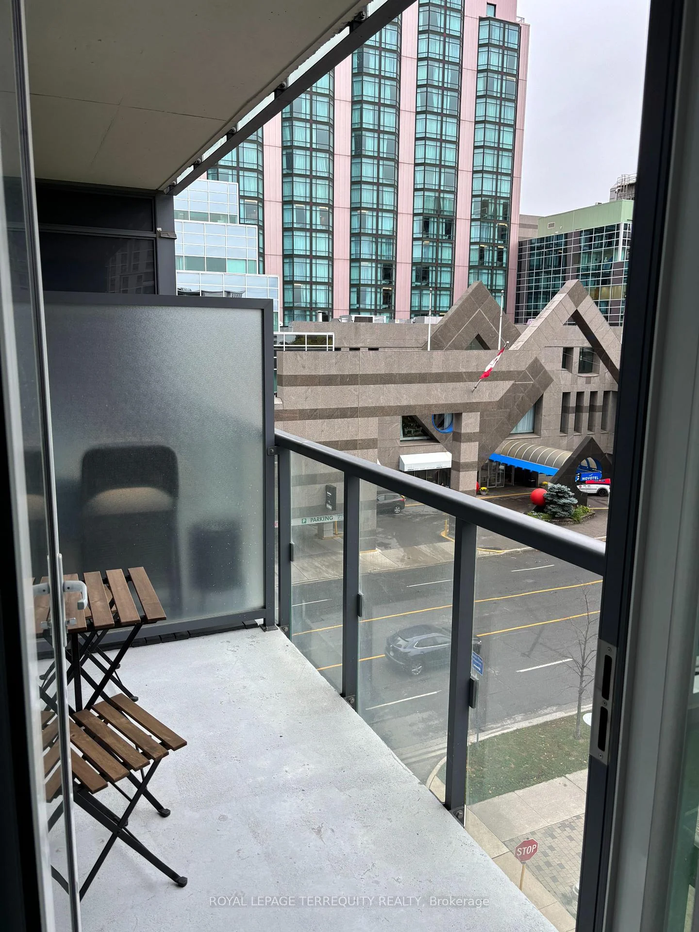 Photo 16 of Unit 216, 5162 Yonge Street, North York, Willowdale West — HOMEH