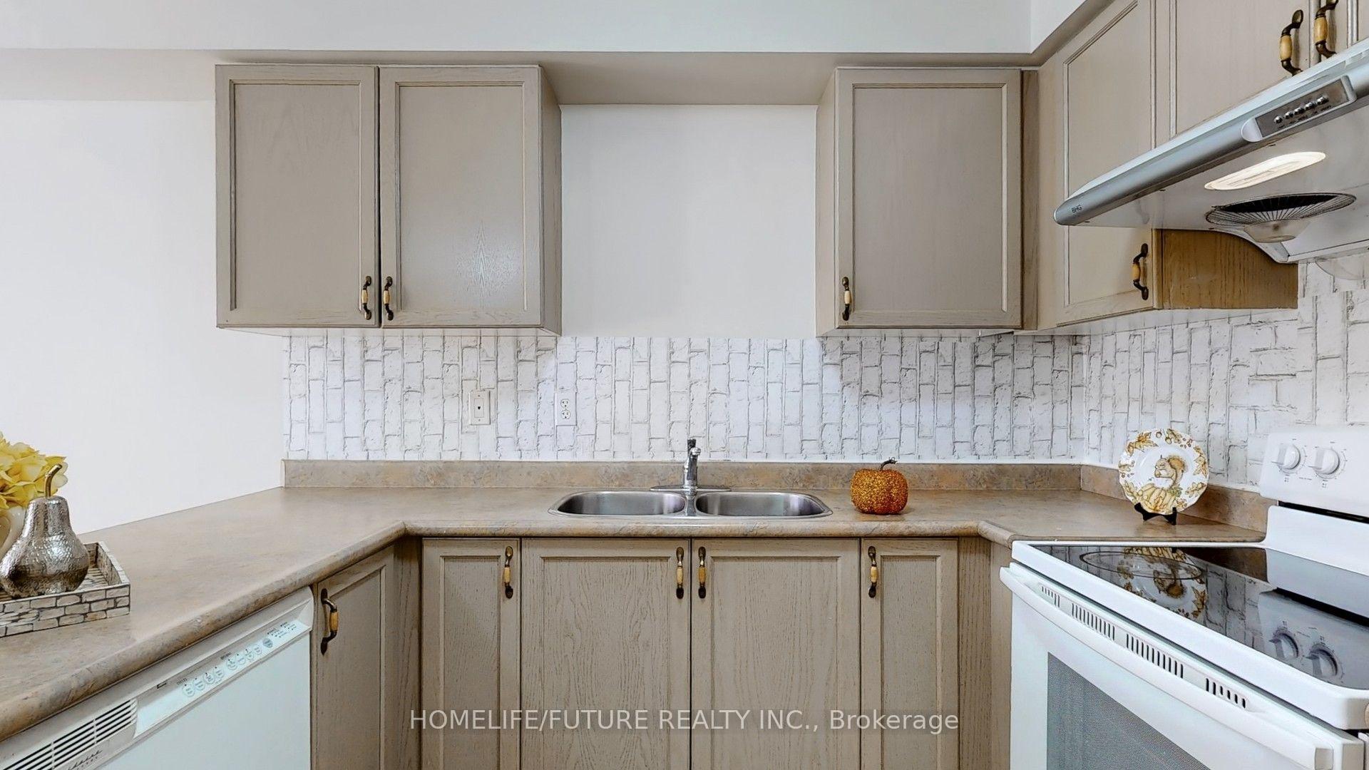 Photo 9 of Unit 47, 435 Middlefield Road, Scarborough, Agincourt North — HOMEH