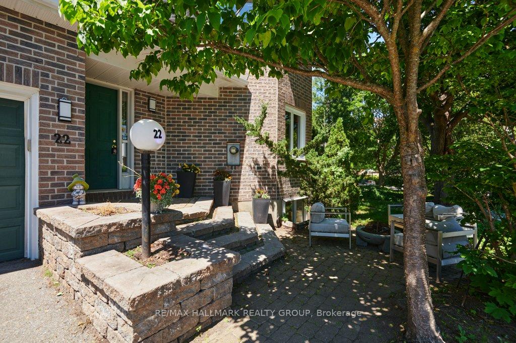 Photo 2 of 22 Terrace Drive, Ottawa, Westcliffe Estates — HOMEH