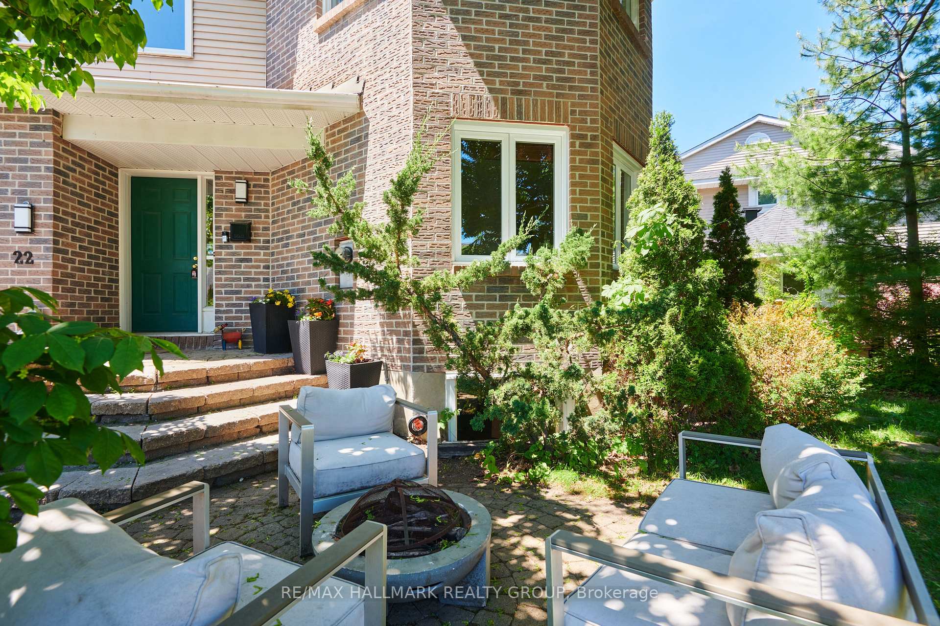 Photo 3 of 22 Terrace Drive, Ottawa, Westcliffe Estates — HOMEH