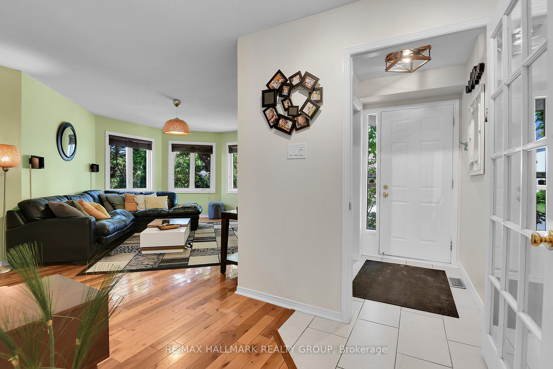 Photo 9 of 22 Terrace Drive, Ottawa, Westcliffe Estates — HOMEH