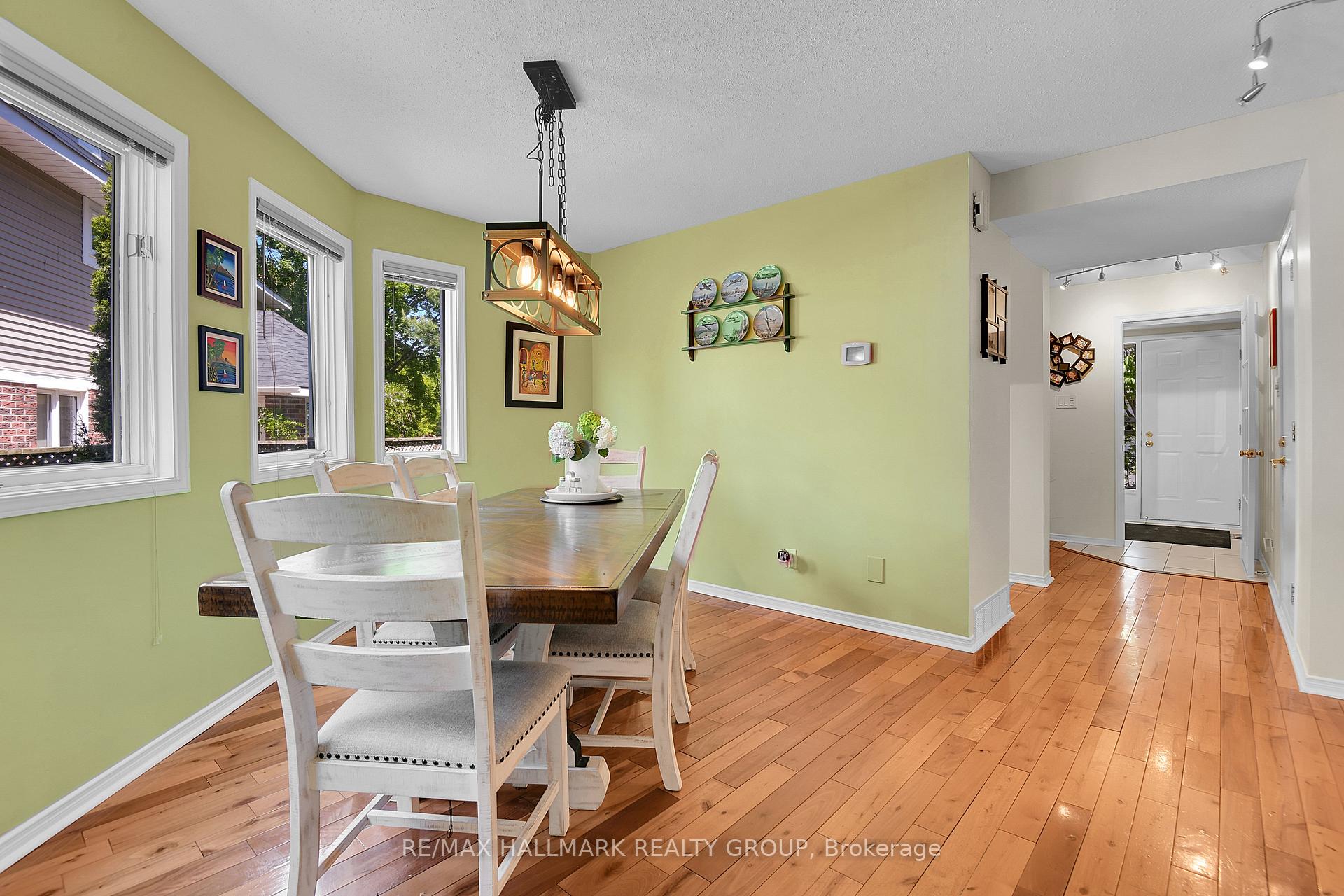 Photo 13 of 22 Terrace Drive, Ottawa, Westcliffe Estates — HOMEH