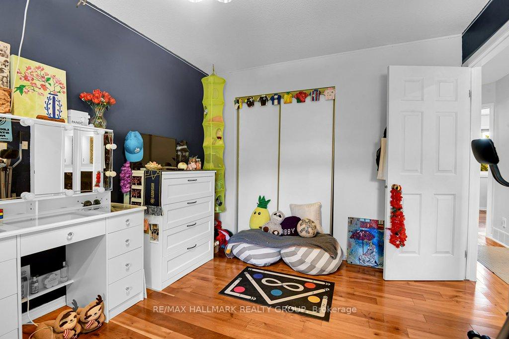 Photo 23 of 22 Terrace Drive, Ottawa, Westcliffe Estates — HOMEH