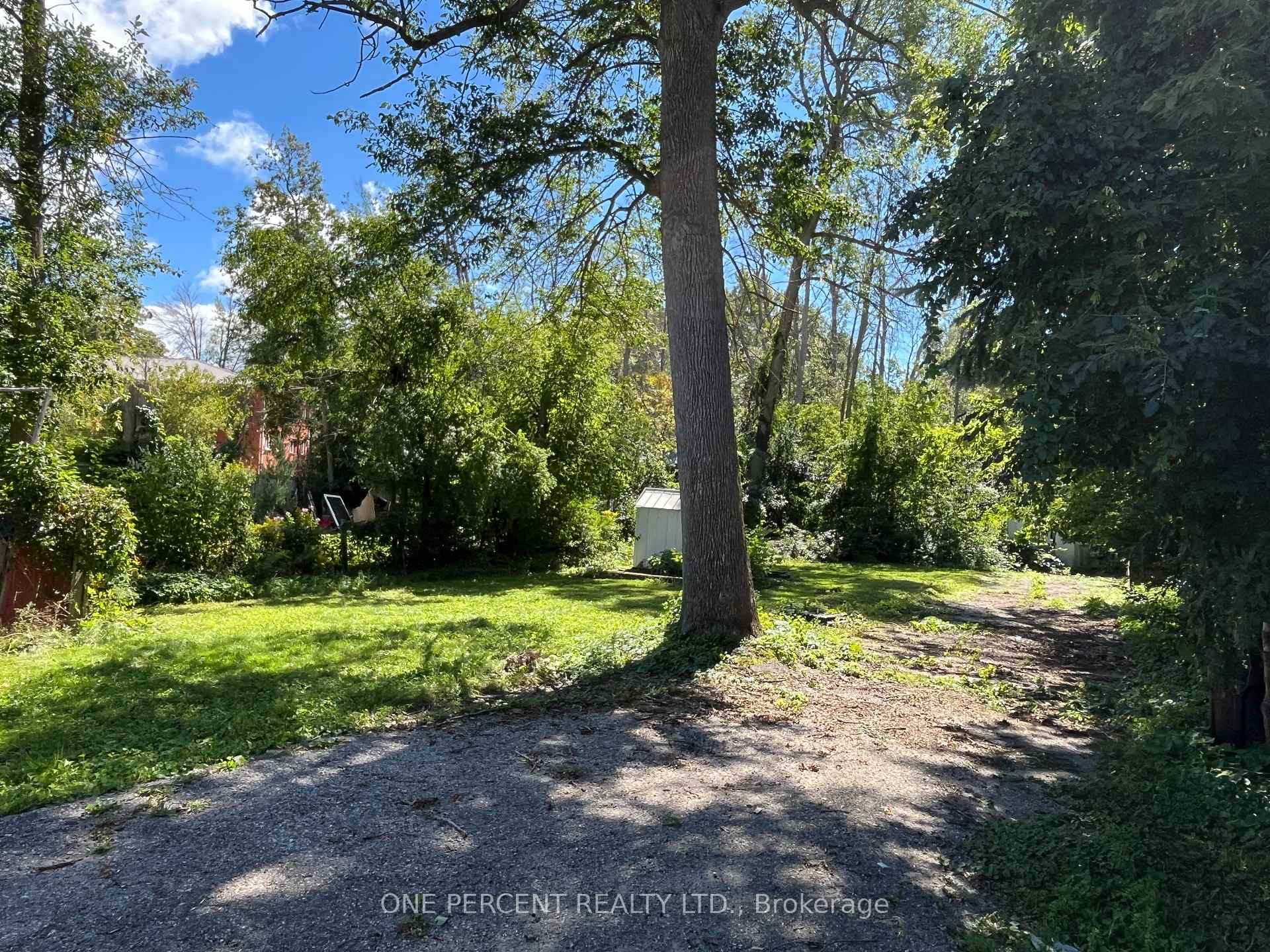 Photo 5 of 177 Atherley Road, Orillia — HOMEH