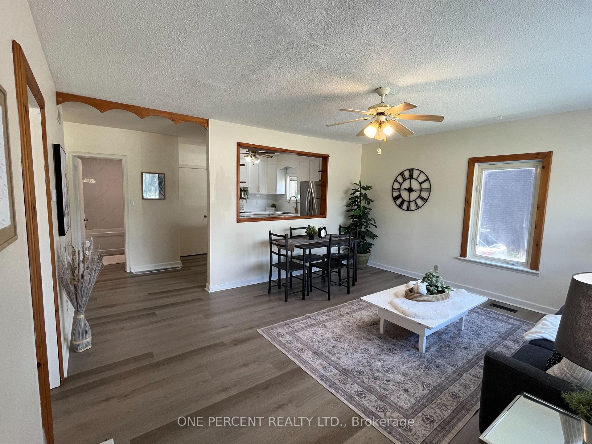 Photo 7 of 177 Atherley Road, Orillia — HOMEH