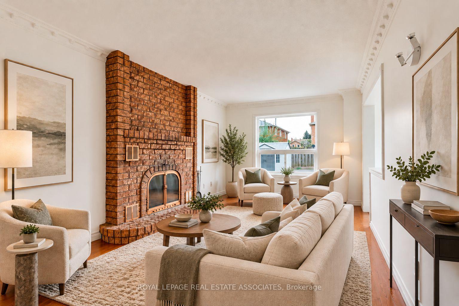 Photo 23 of 1410 Wakehurst Crescent, Oakville, Clearview — HOMEH