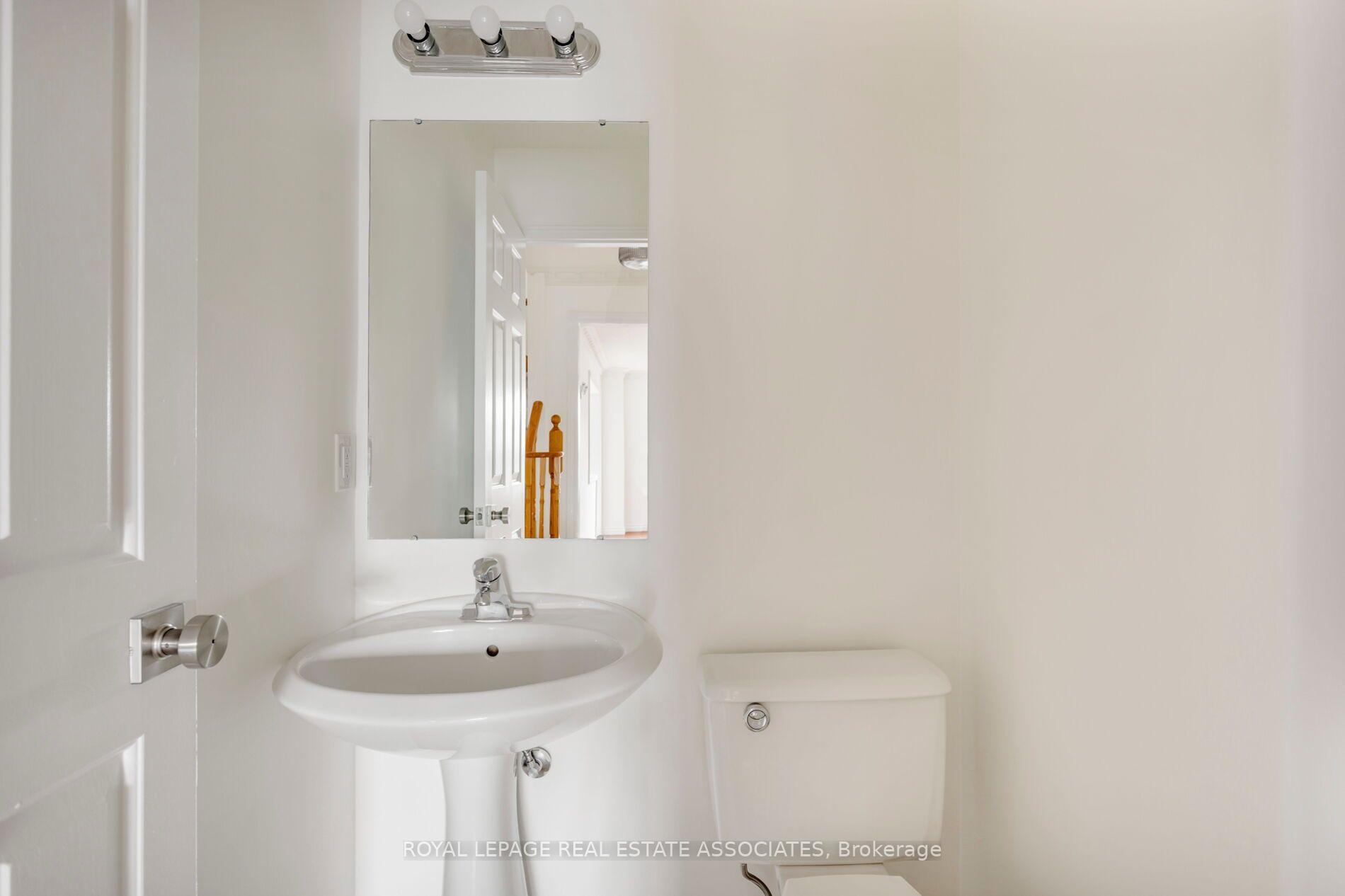 Photo 27 of 1410 Wakehurst Crescent, Oakville, Clearview — HOMEH