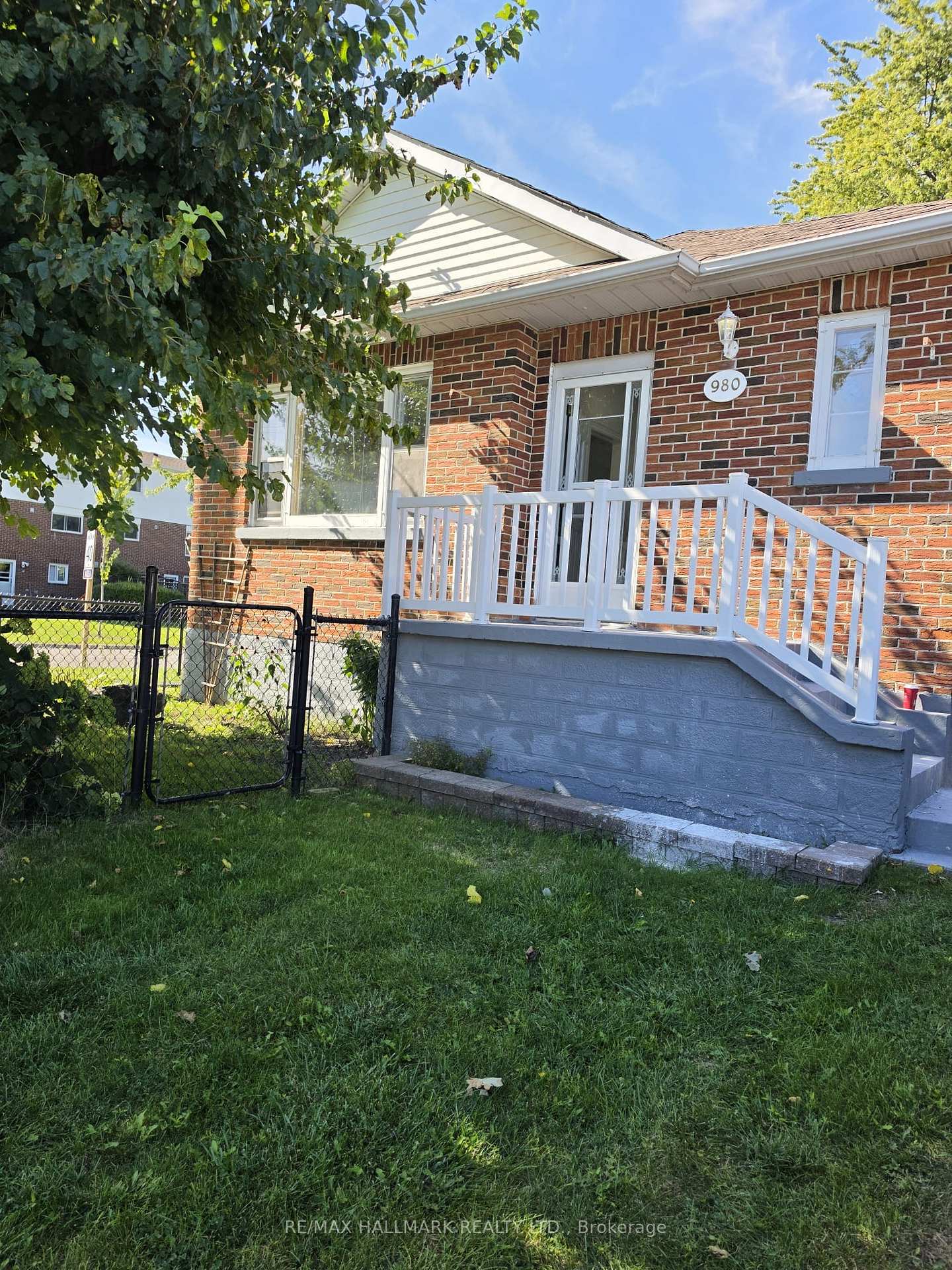 Photo of 980 Glen Street