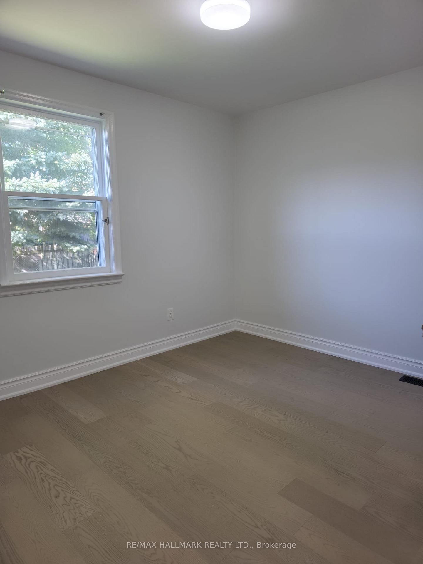 Photo 14 of 980 Glen Street, Oshawa, Lakeview — HOMEH