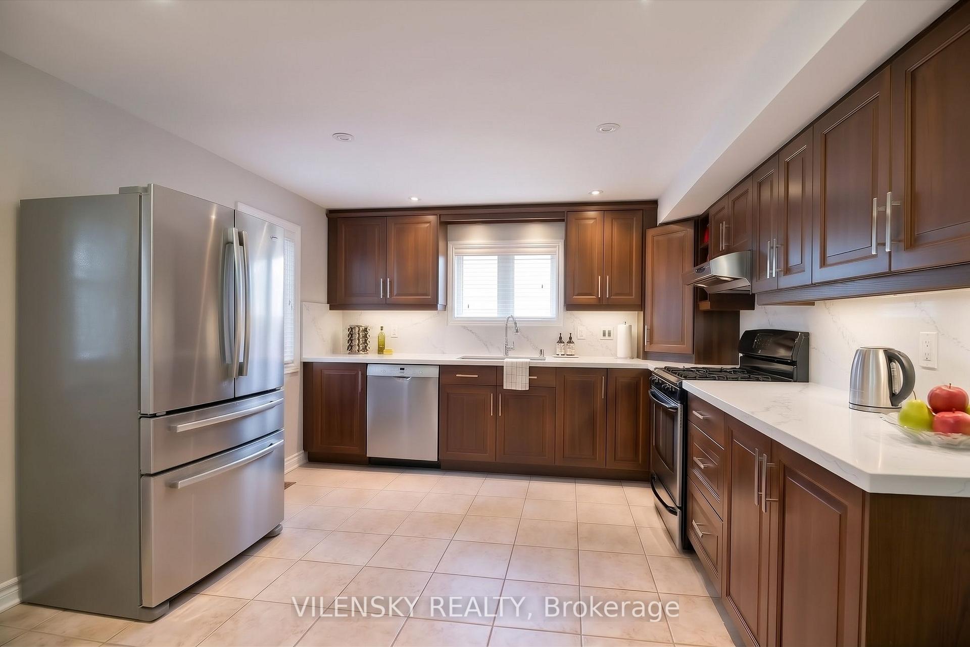 Photo 2 of Unit BSMT, 83 Westway Crescent, Vaughan, Concord — HOMEH