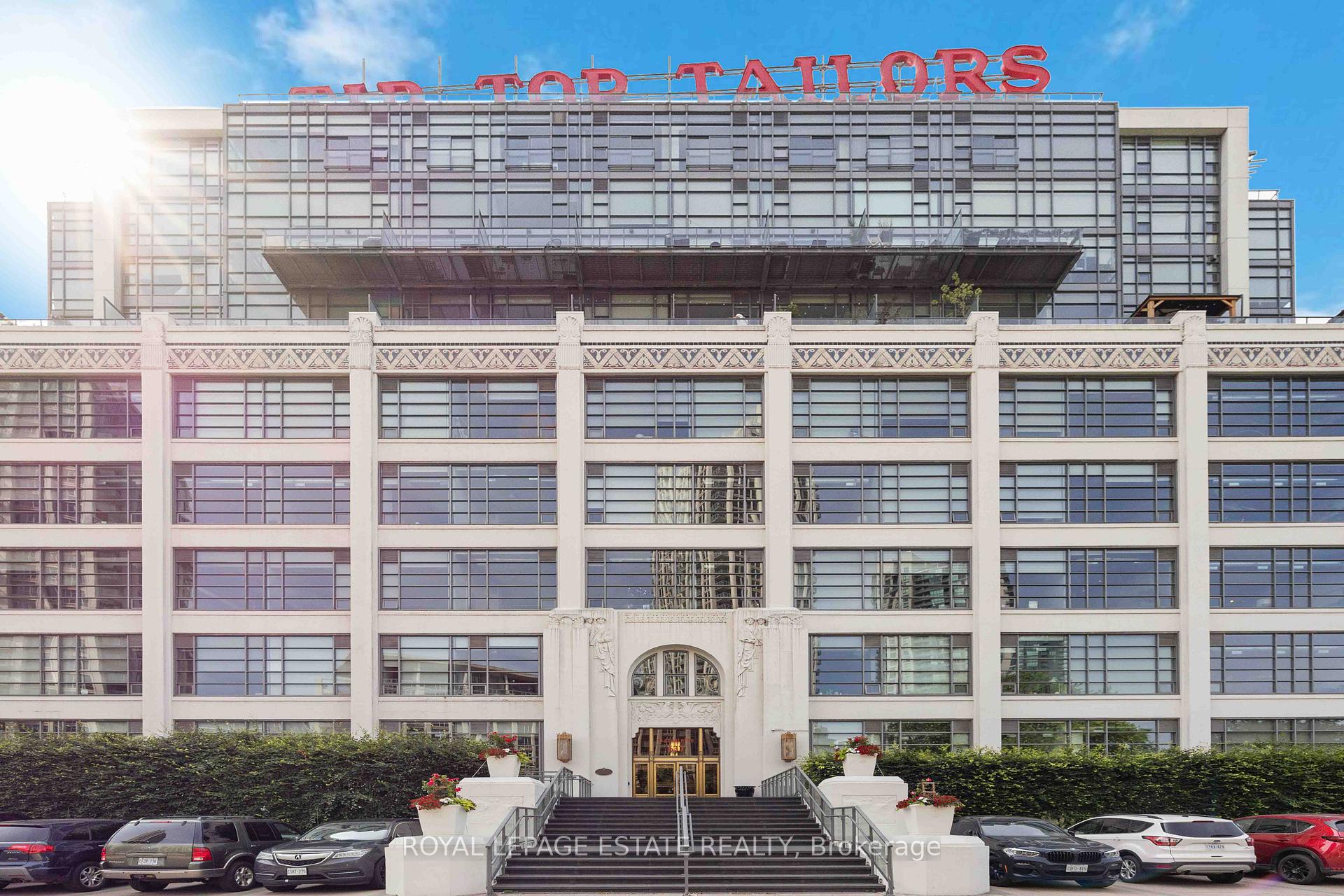 Front of Unit 127, 637 Lake Shore Boulevard W
