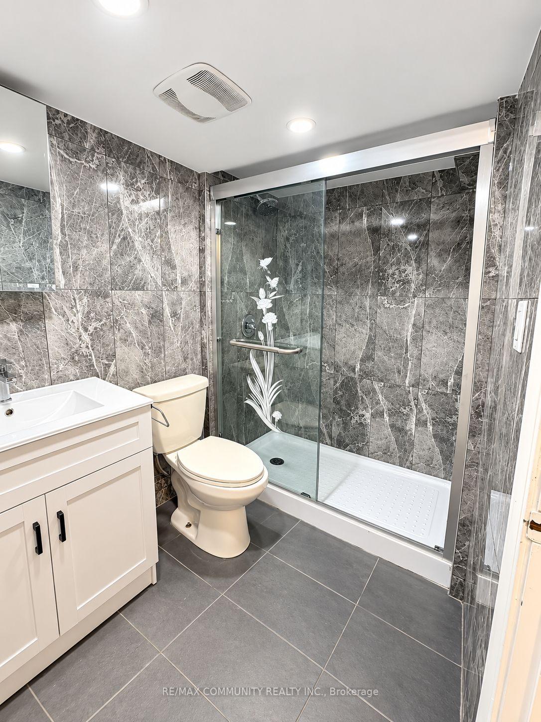 Photo 10 of 75 Kootenay Crescent, Scarborough, Bendale — HOMEH