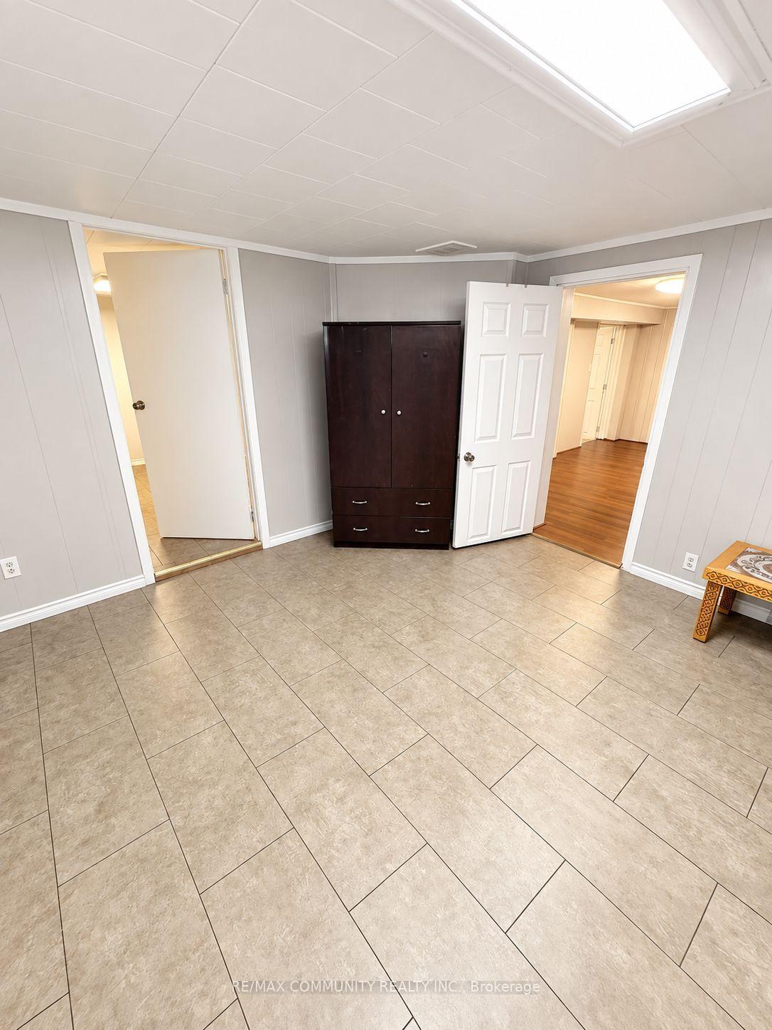 Photo 13 of 75 Kootenay Crescent, Scarborough, Bendale — HOMEH