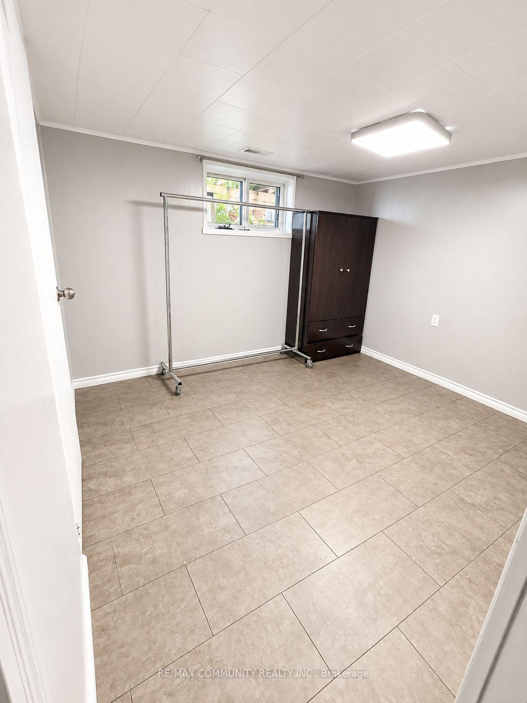 Photo 14 of 75 Kootenay Crescent, Scarborough, Bendale — HOMEH