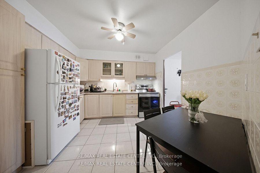 Photo 18 of Unit 207, 3577 Derry Road, Mississauga, Malton — HOMEH