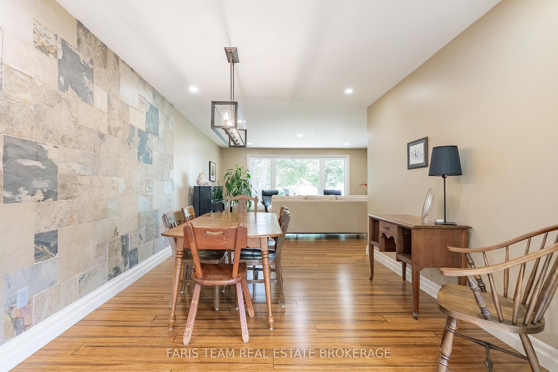 Photo 11 of 107 George Street, Clearview, Creemore — HOMEH