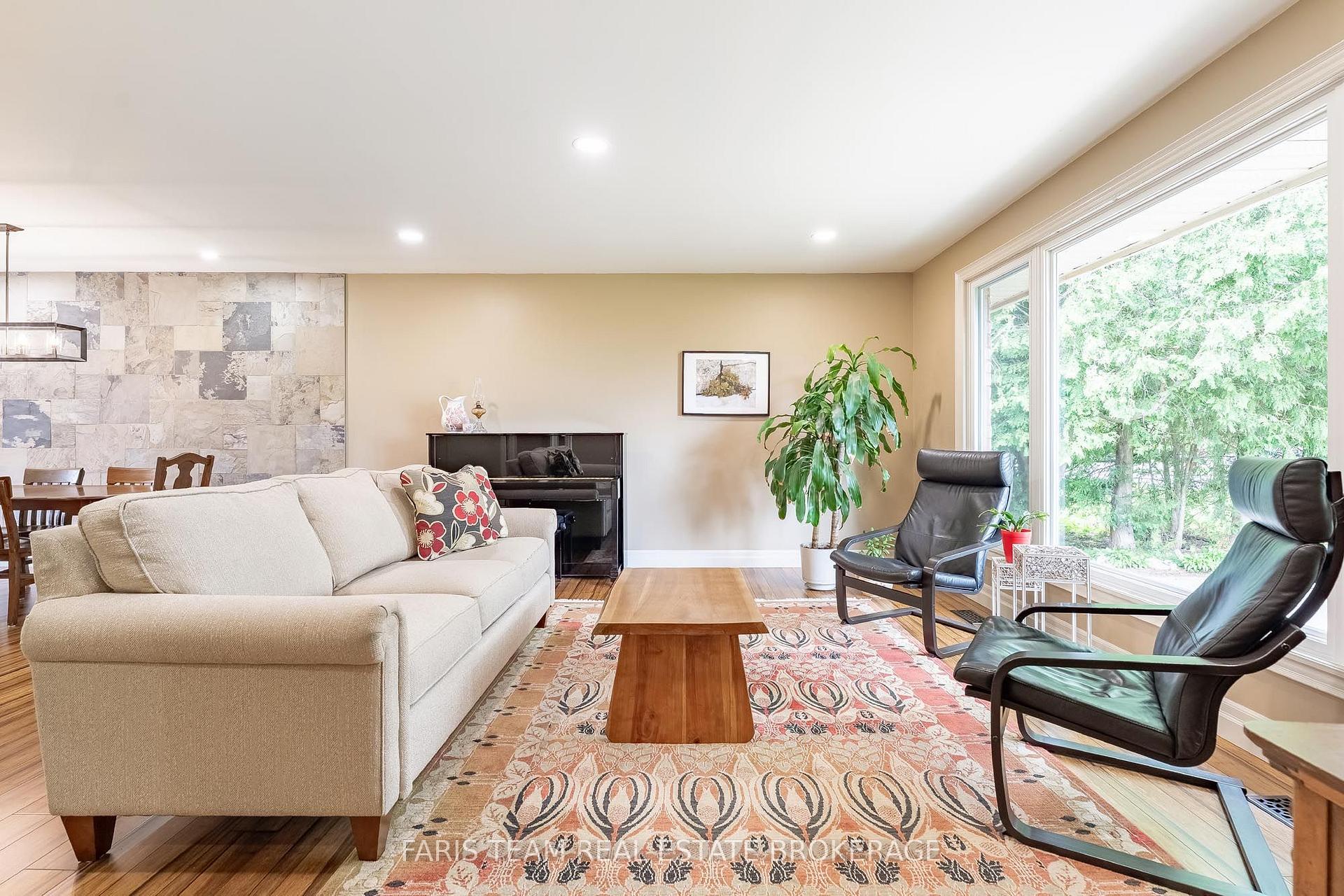 Photo 12 of 107 George Street, Clearview, Creemore — HOMEH