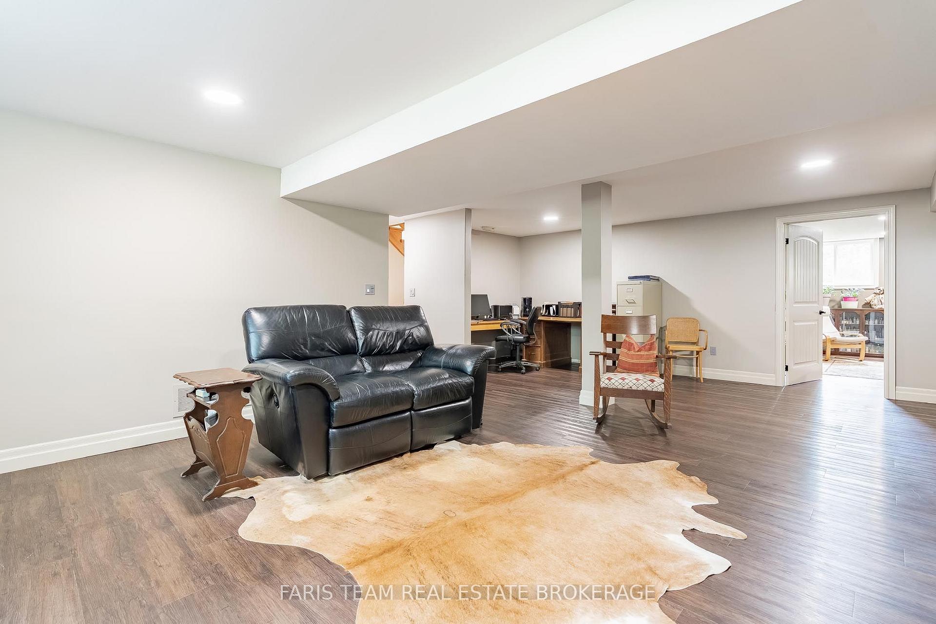 Photo 20 of 107 George Street, Clearview, Creemore — HOMEH