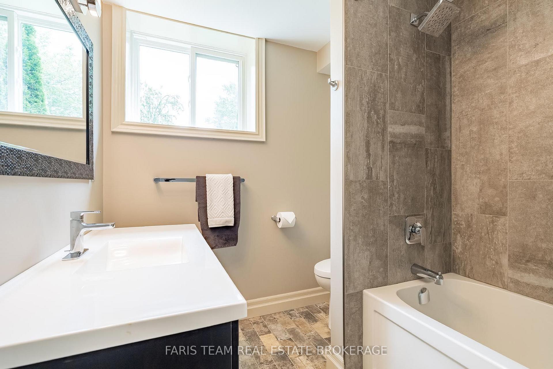 Photo 23 of 107 George Street, Clearview, Creemore — HOMEH