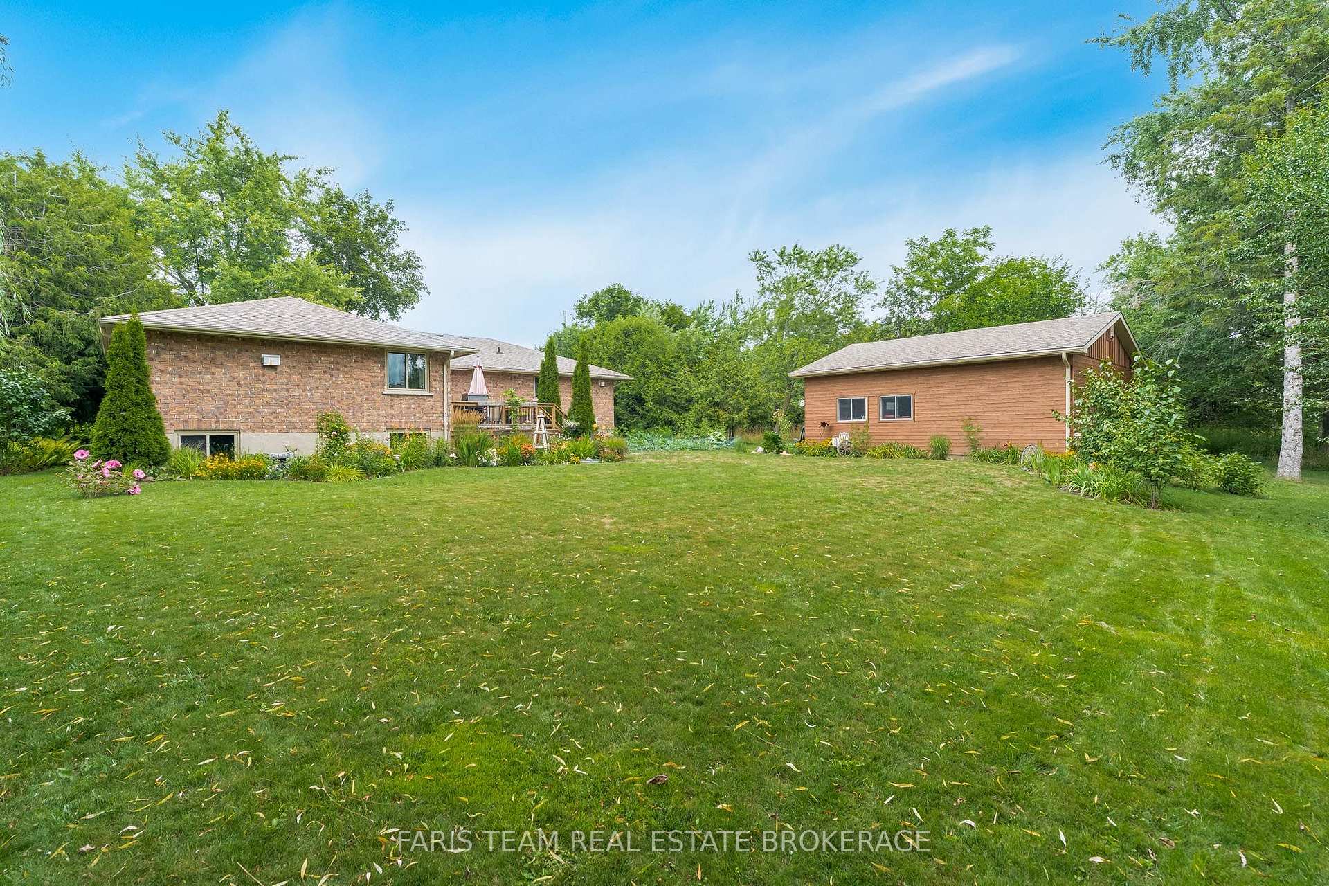 Photo 27 of 107 George Street, Clearview, Creemore — HOMEH