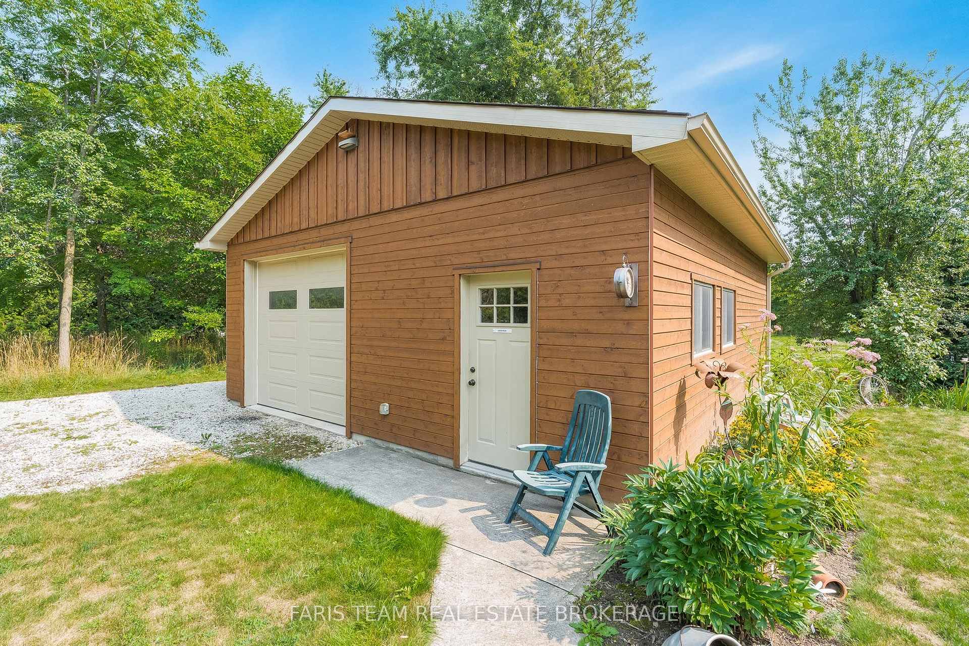 Photo 30 of 107 George Street, Clearview, Creemore — HOMEH