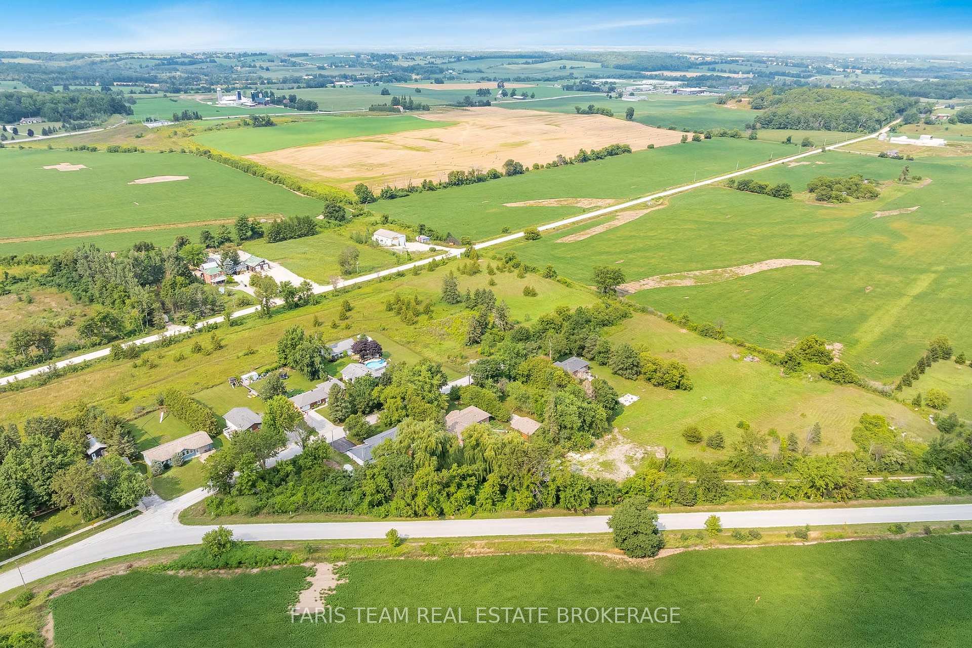 Photo 35 of 107 George Street, Clearview, Creemore — HOMEH