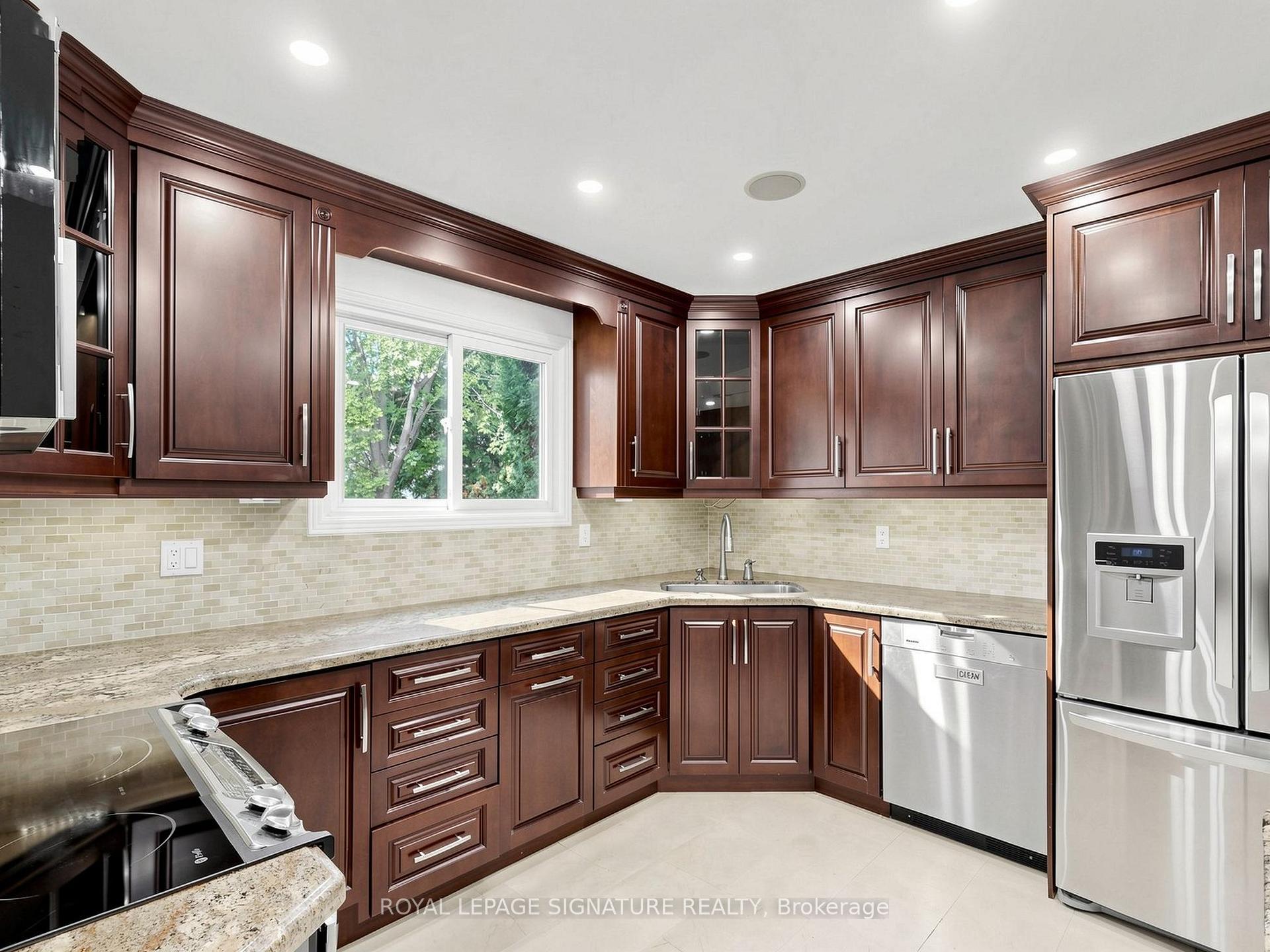 Photo 23 of 62 Emeline Crescent, Markham, Markham Village — HOMEH
