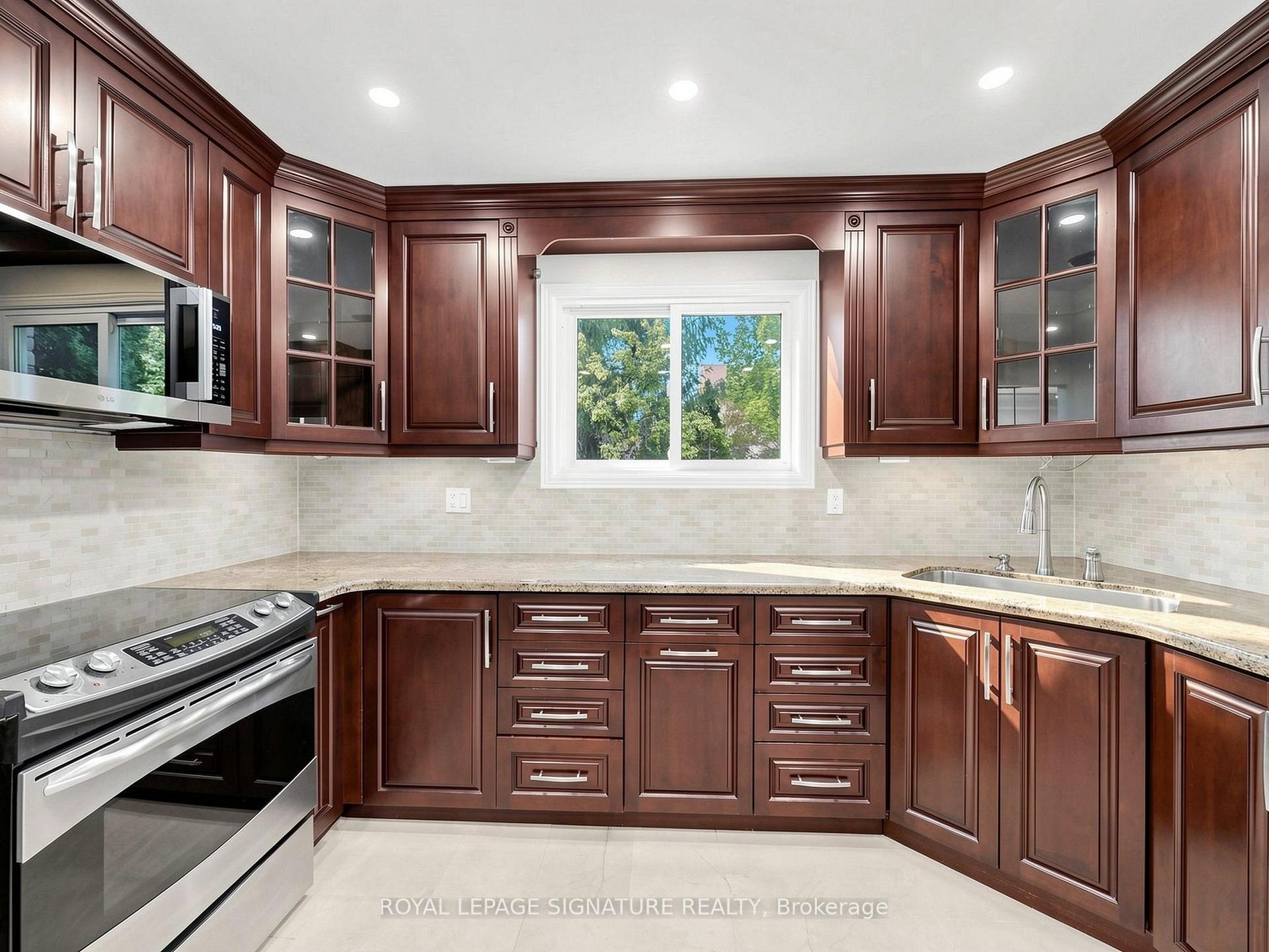 Photo 27 of 62 Emeline Crescent, Markham, Markham Village — HOMEH