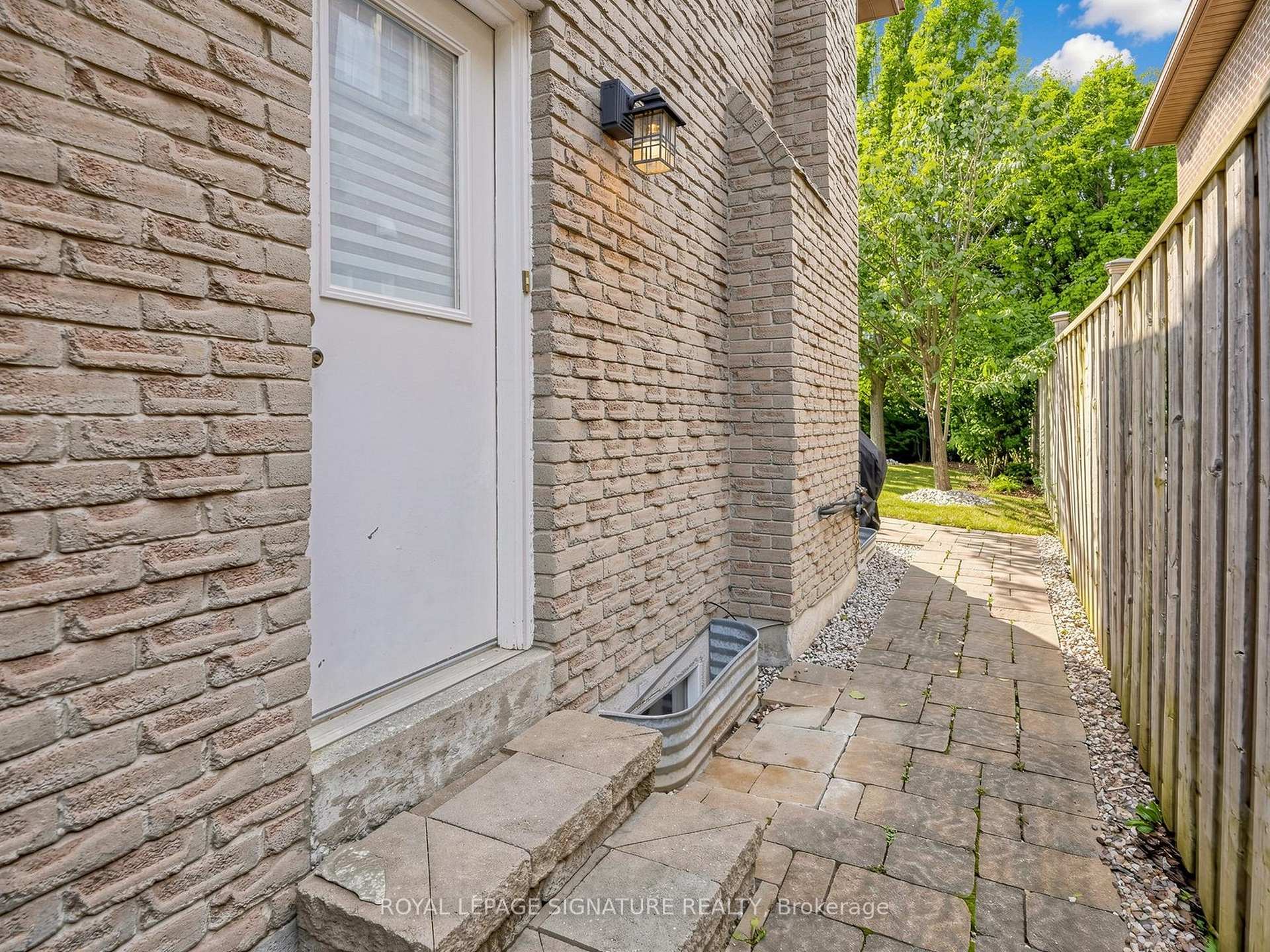 Photo 93 of 62 Emeline Crescent, Markham, Markham Village — HOMEH